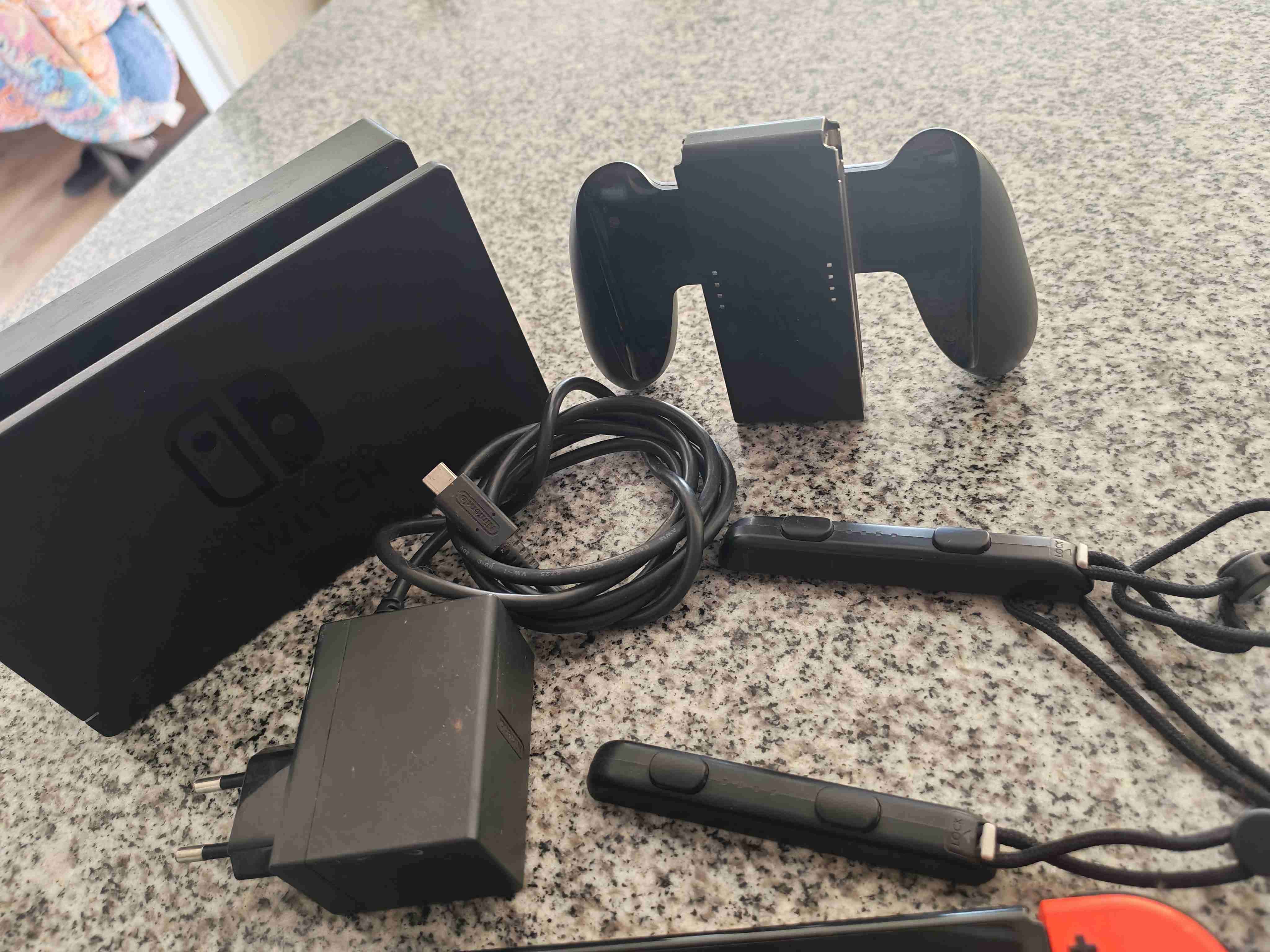 Consola Nintendo Switch con accesorios - miniatura 3