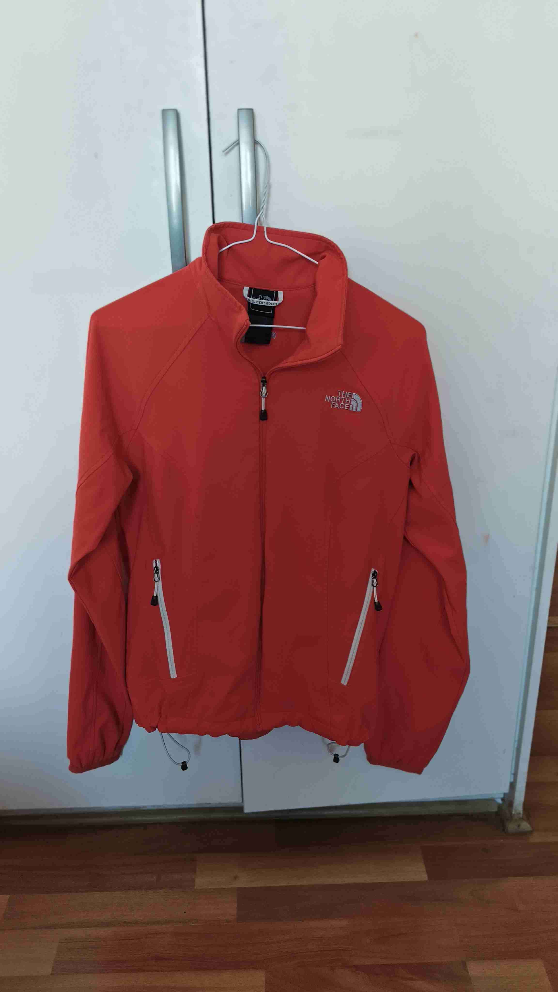 Chaqueta roja The North Face