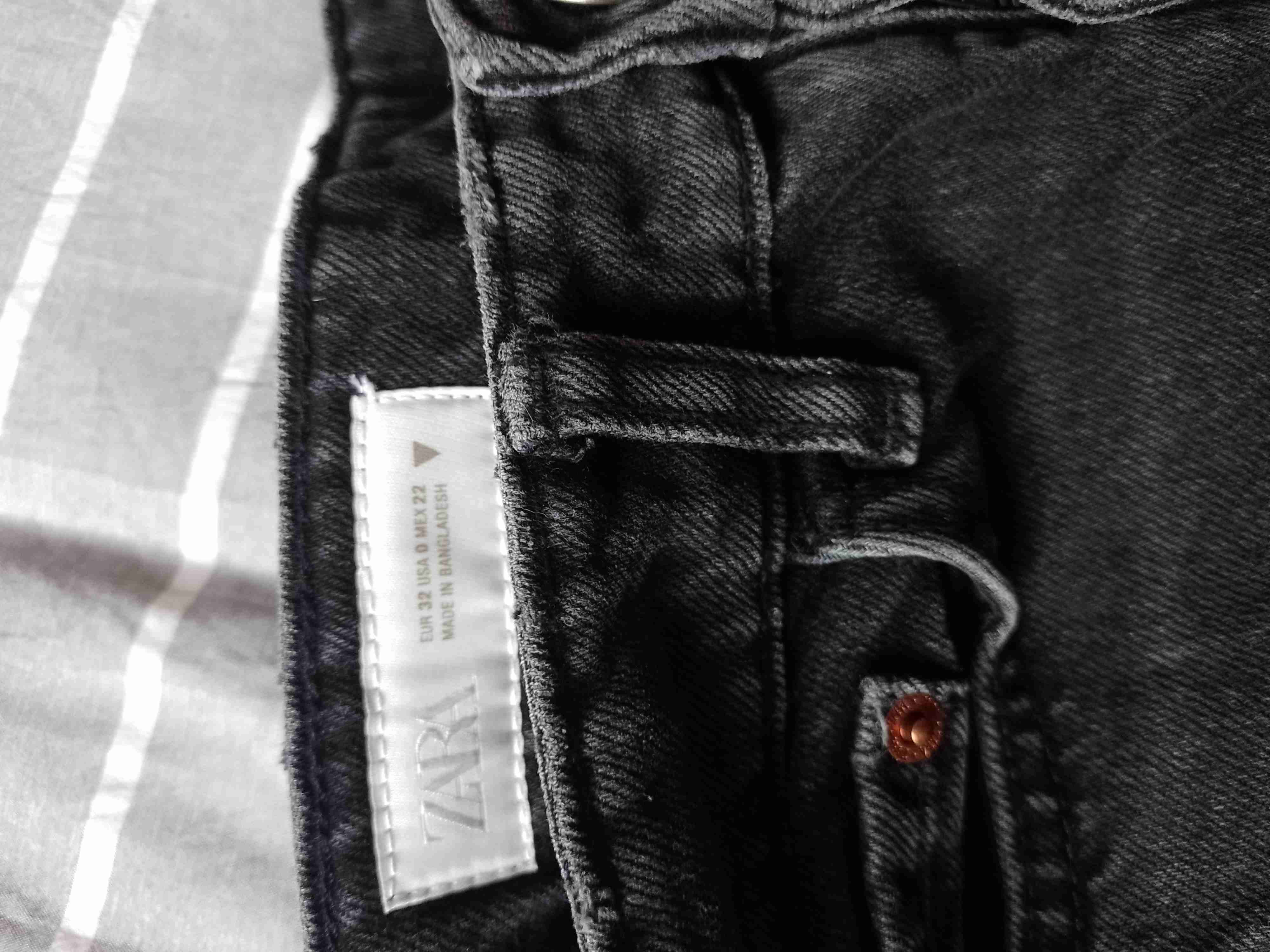 Jeans de mezclilla negros - miniatura 3