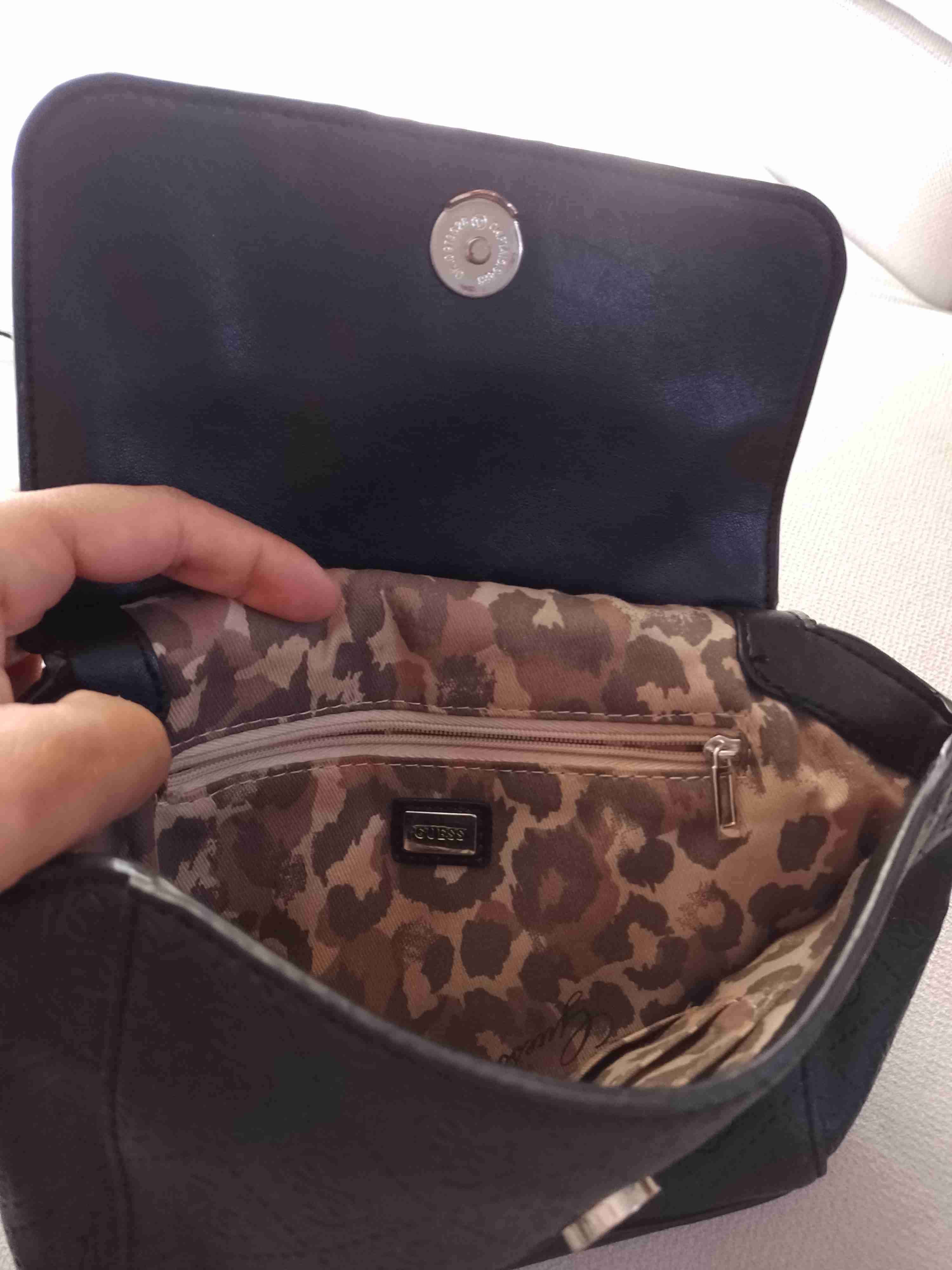 Cartera negra Guess - miniatura 2