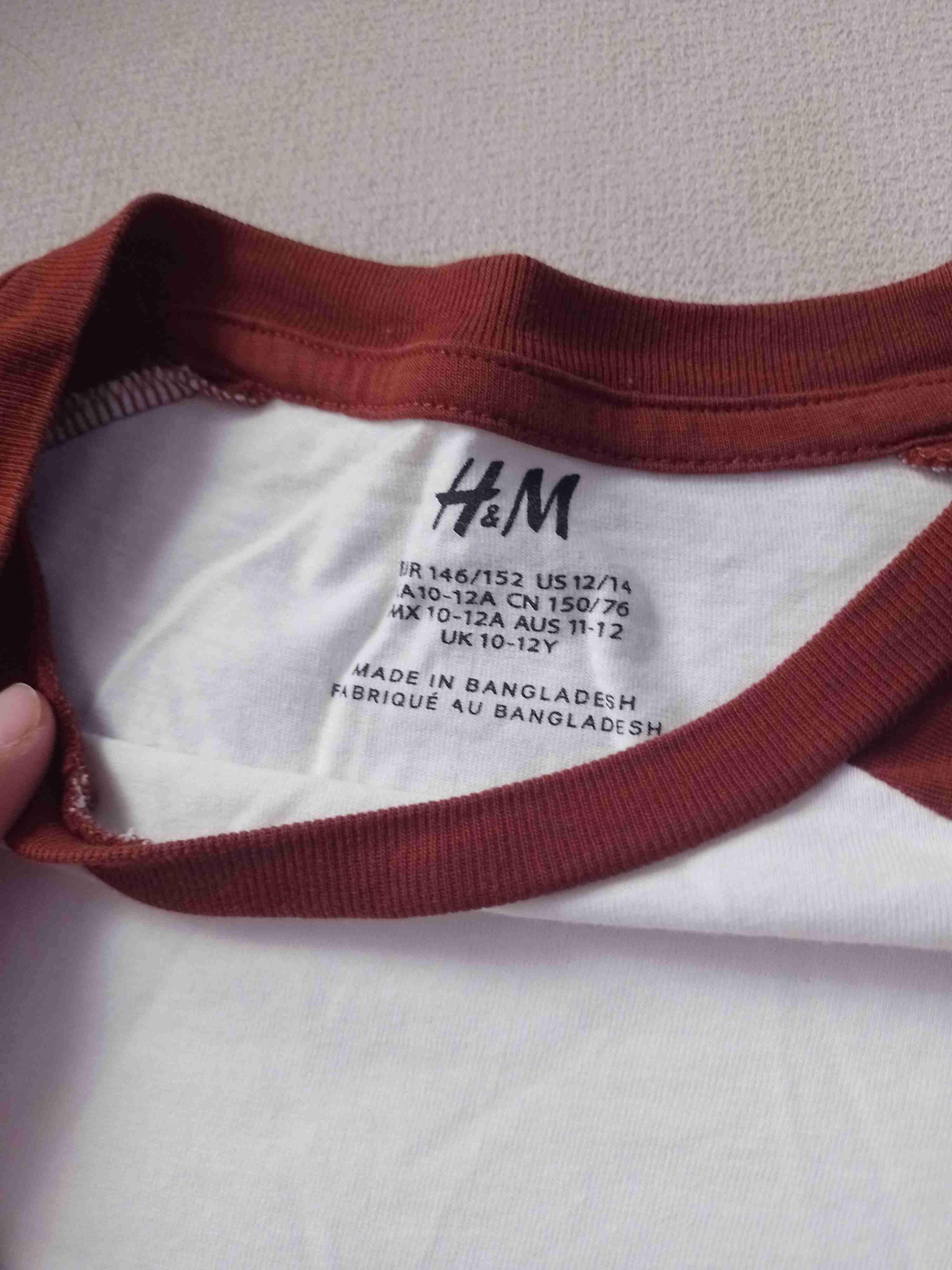 Polera blanca y roja H&M - 2