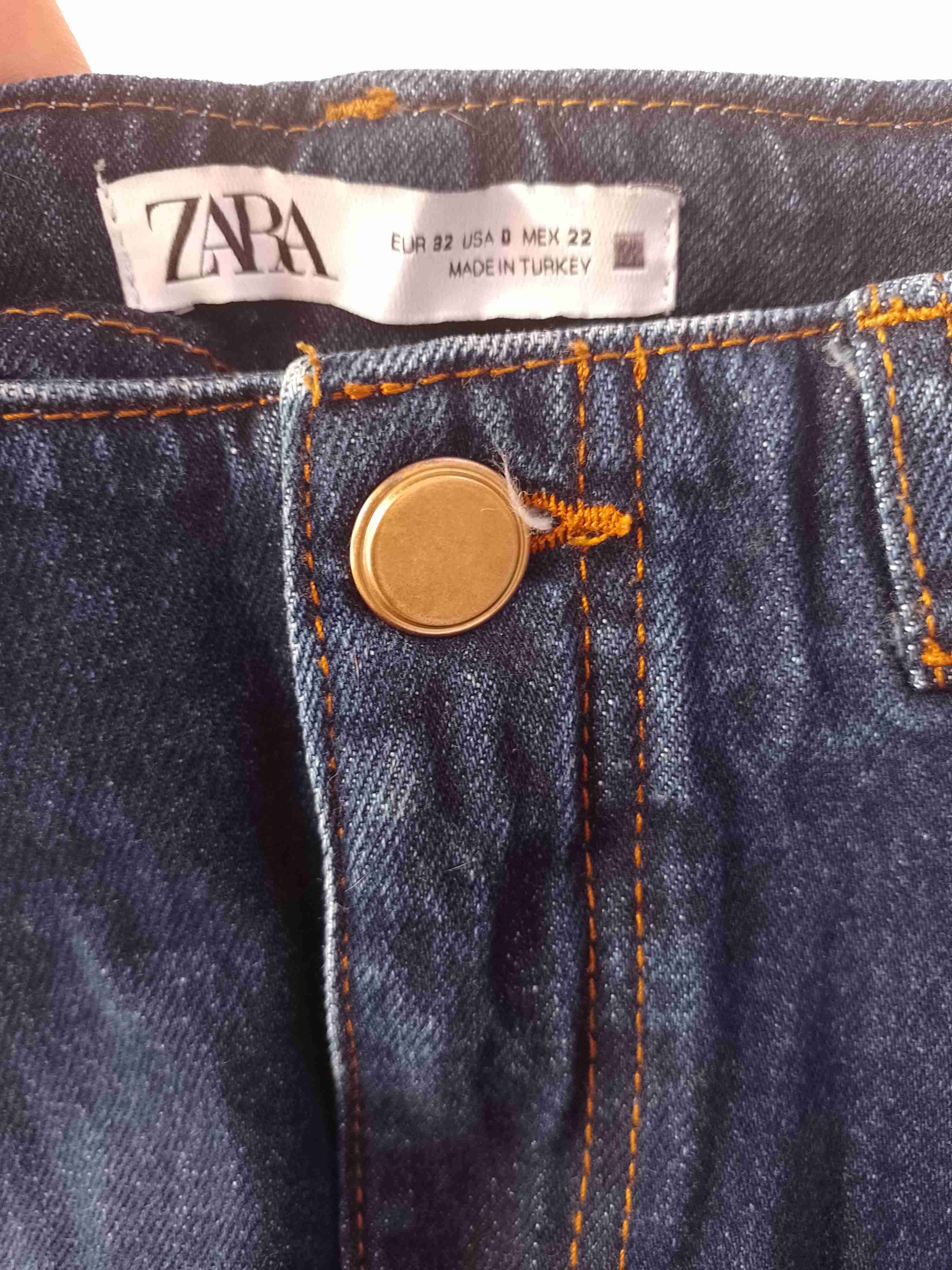 Jeans azules clásicos - miniatura 2