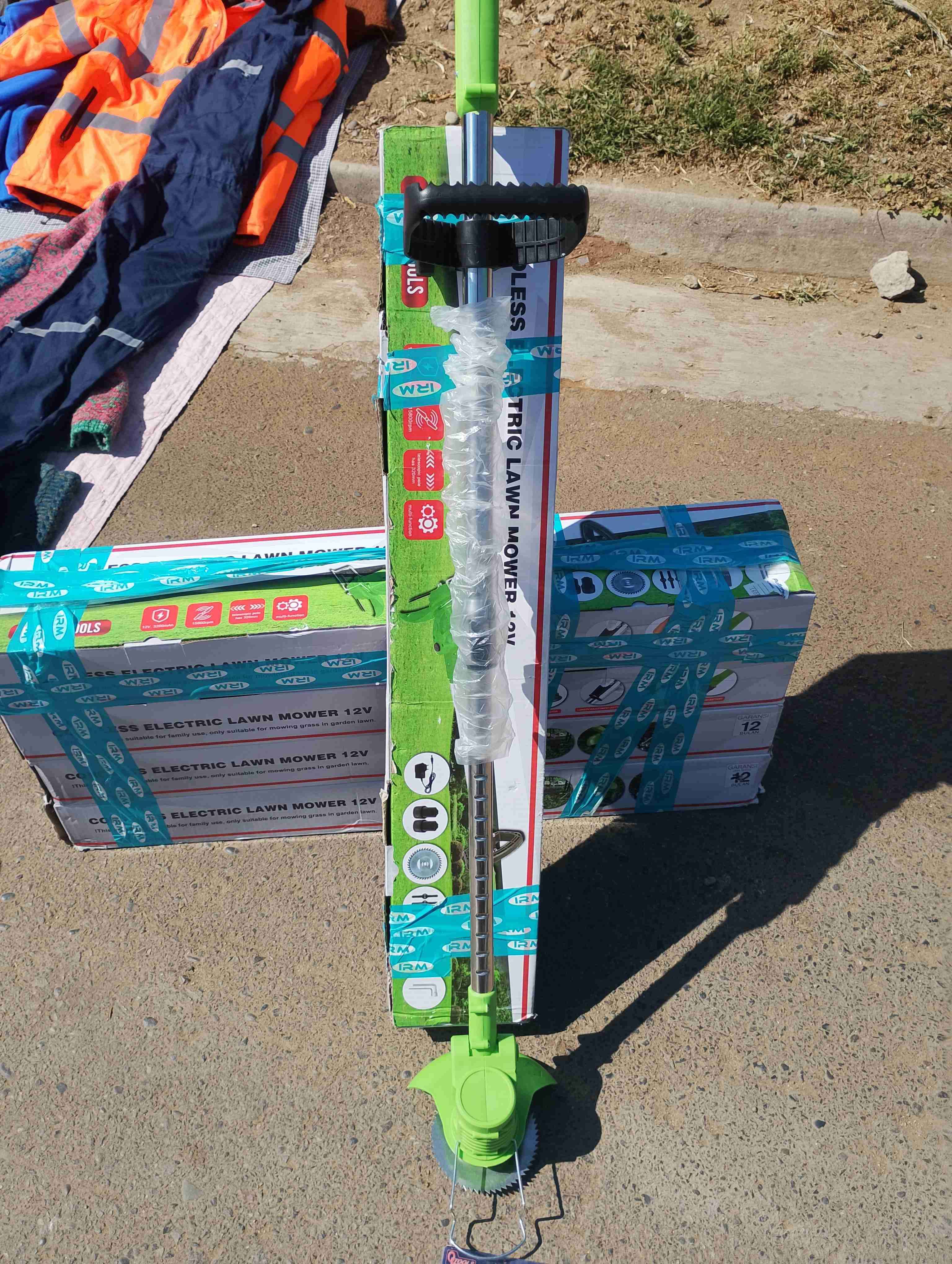 Cortadora de césped eléctrica - miniatura 2