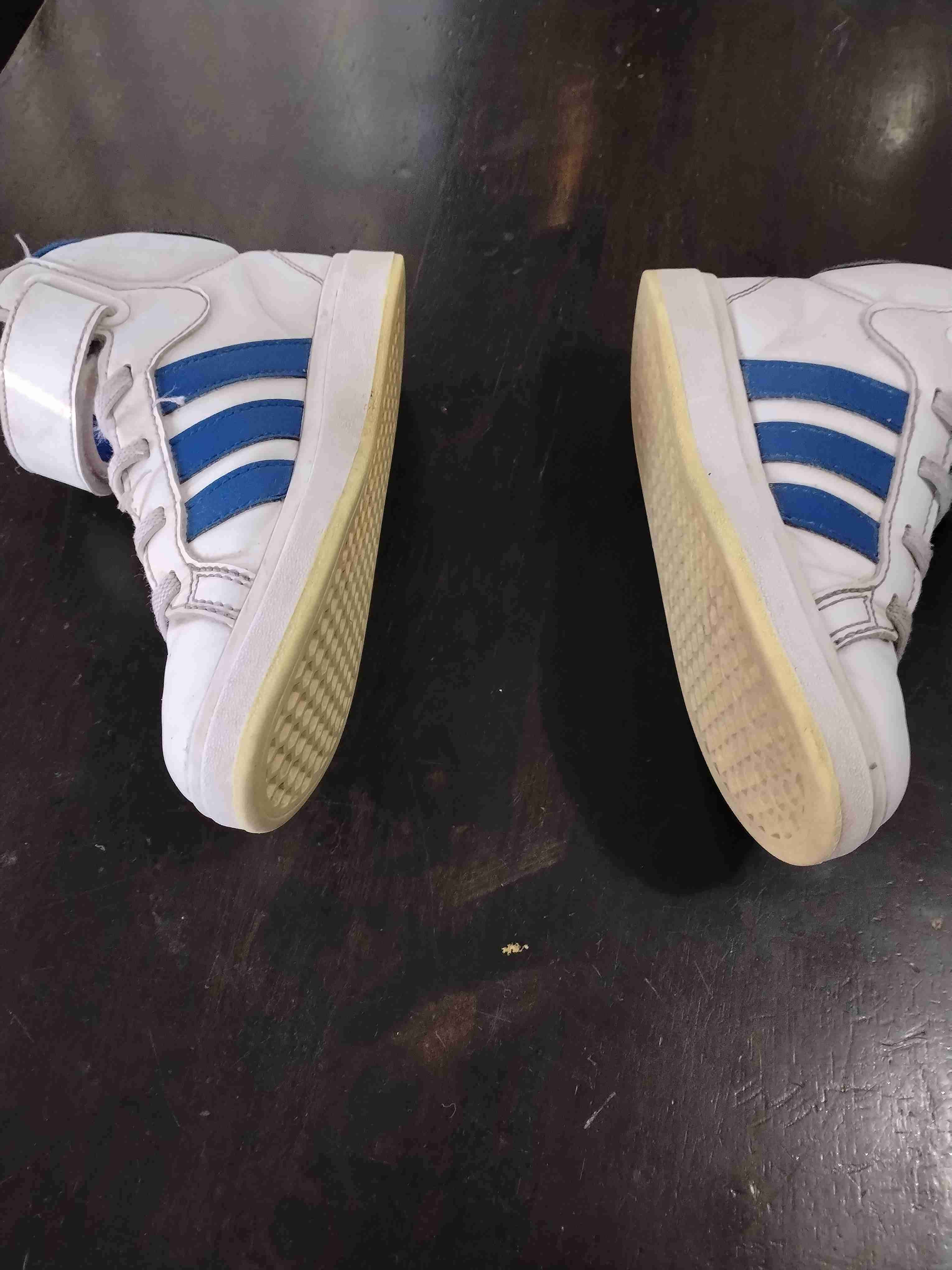 Zapatillas infantiles deportivas - miniatura 2