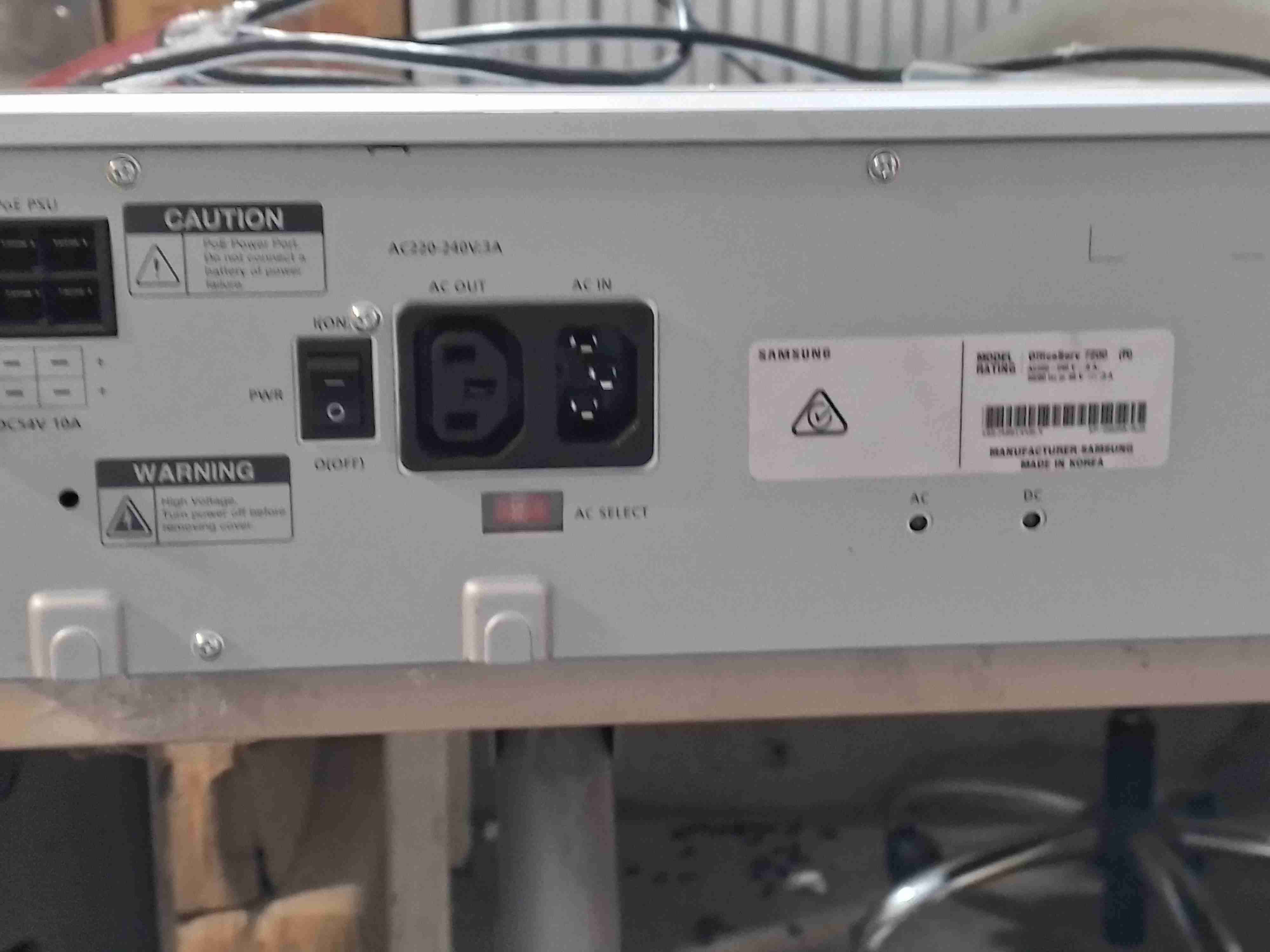 Servidor Samsung Rackmount - miniatura 2