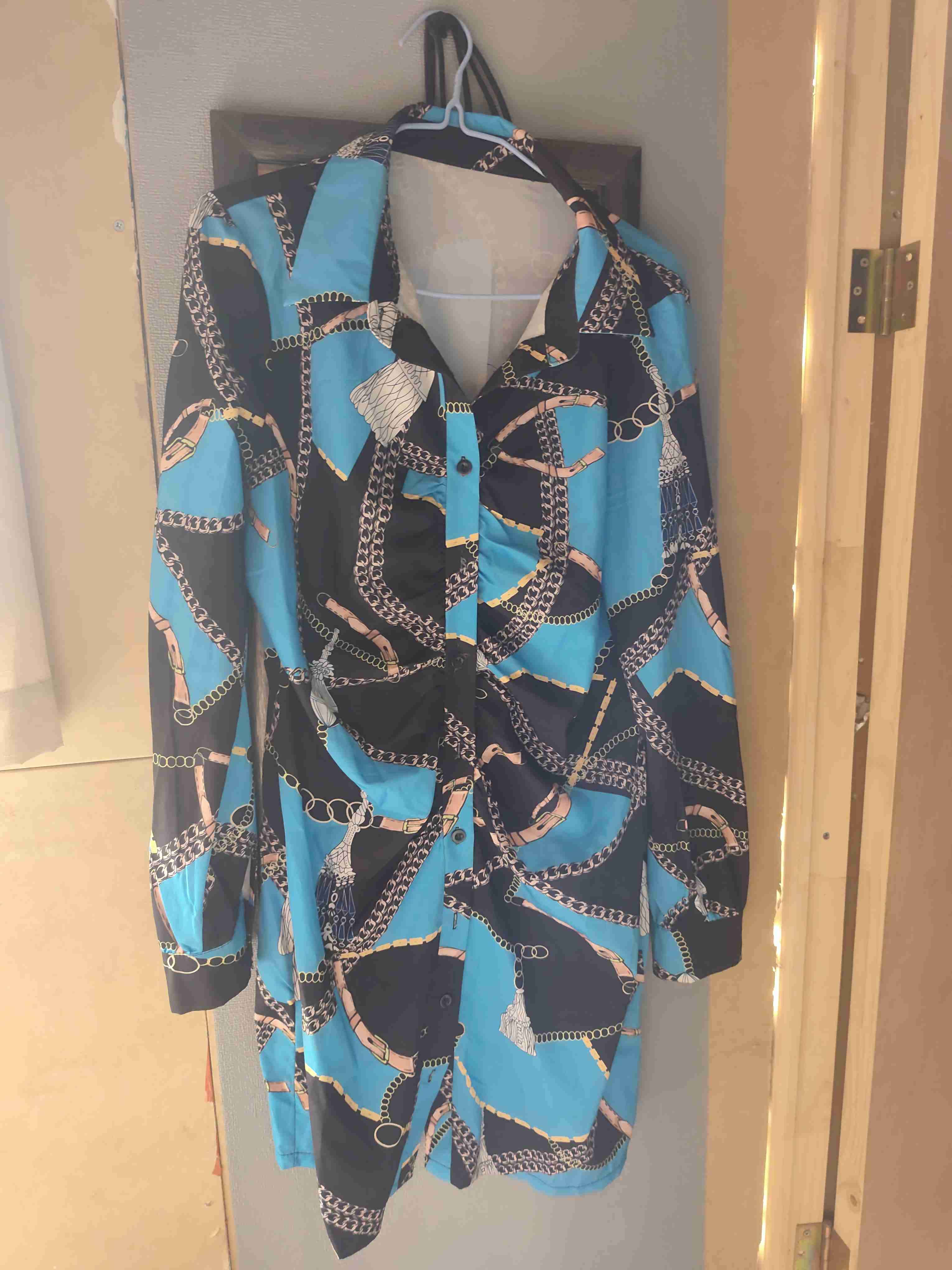 Pantalón shores vestidos perfumes - miniatura 3