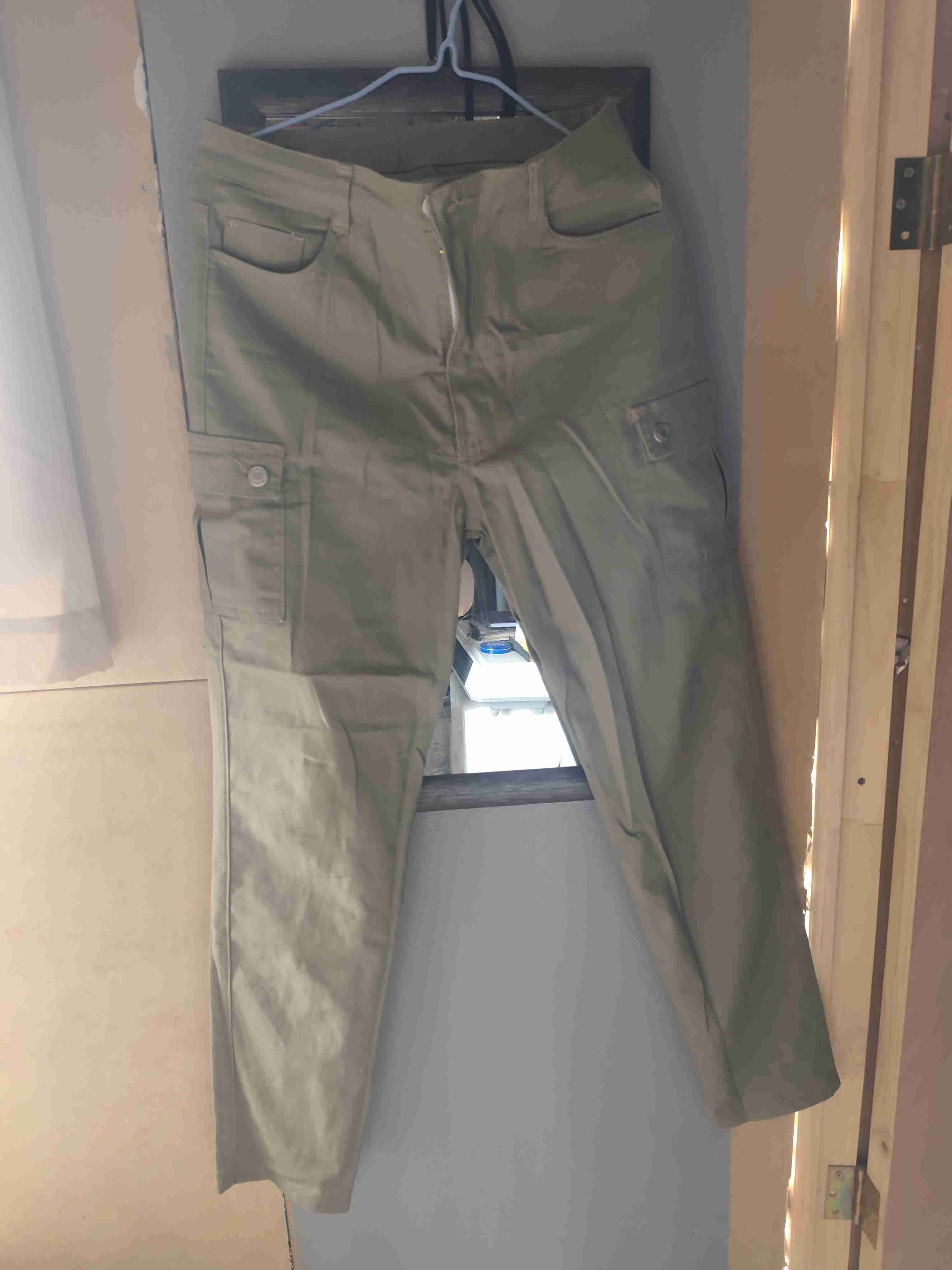 Pantalón shores vestidos perfumes - miniatura 4