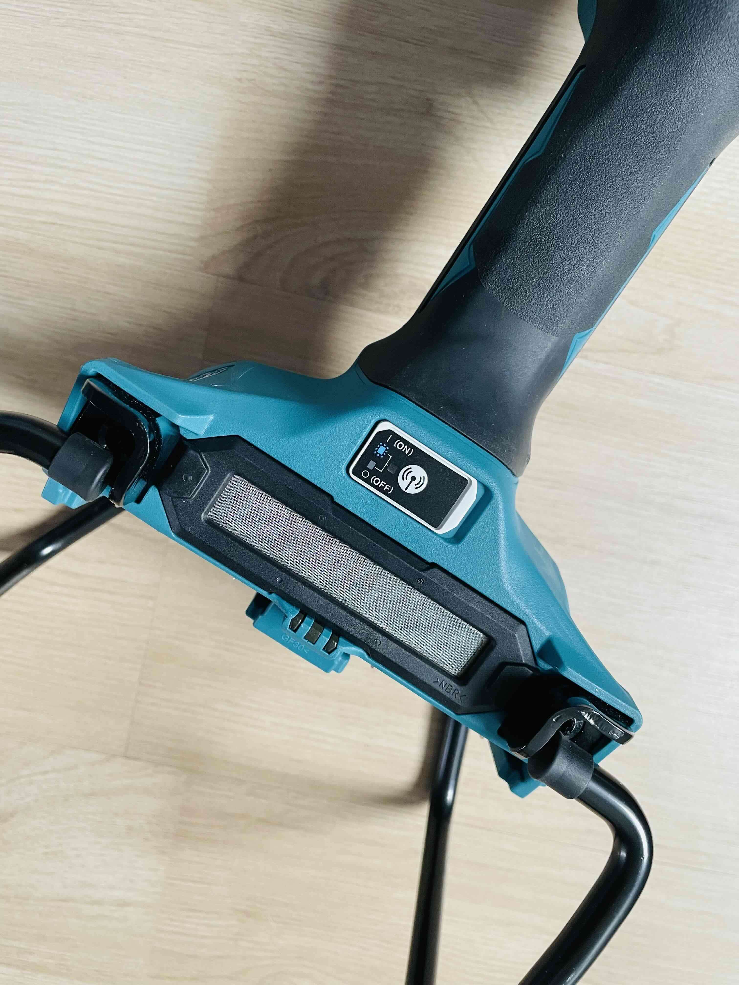 Esmeril Angular Inalámbrico Makita DGA701 7” 36V - miniatura 6