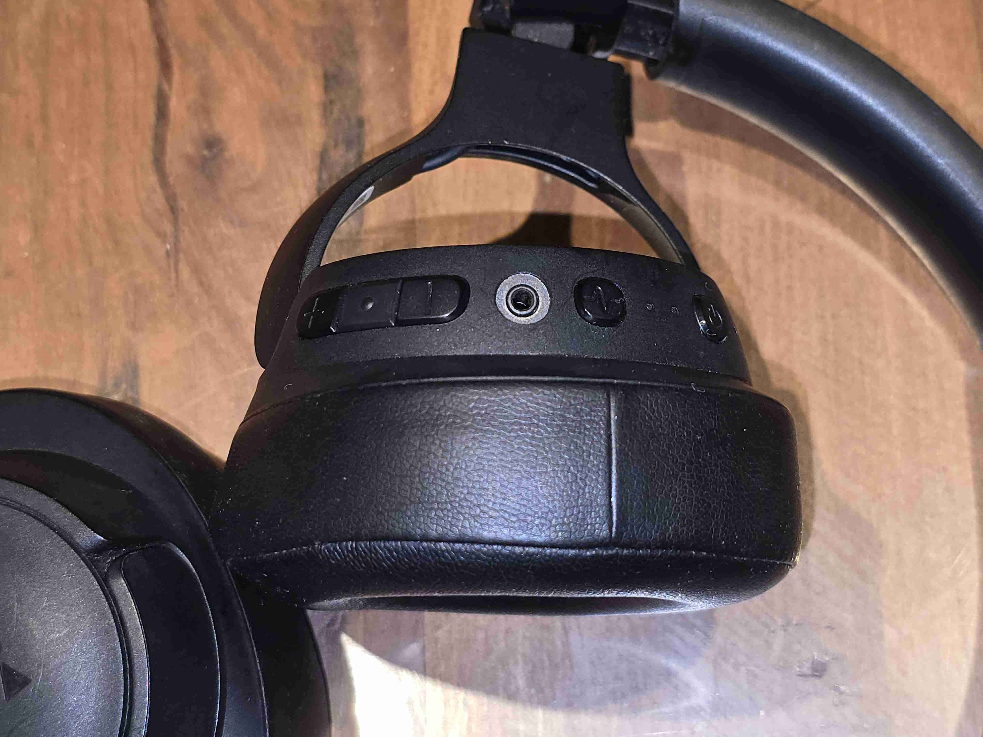 Audífonos inalámbricos JBL 750 BTNC - miniatura 4