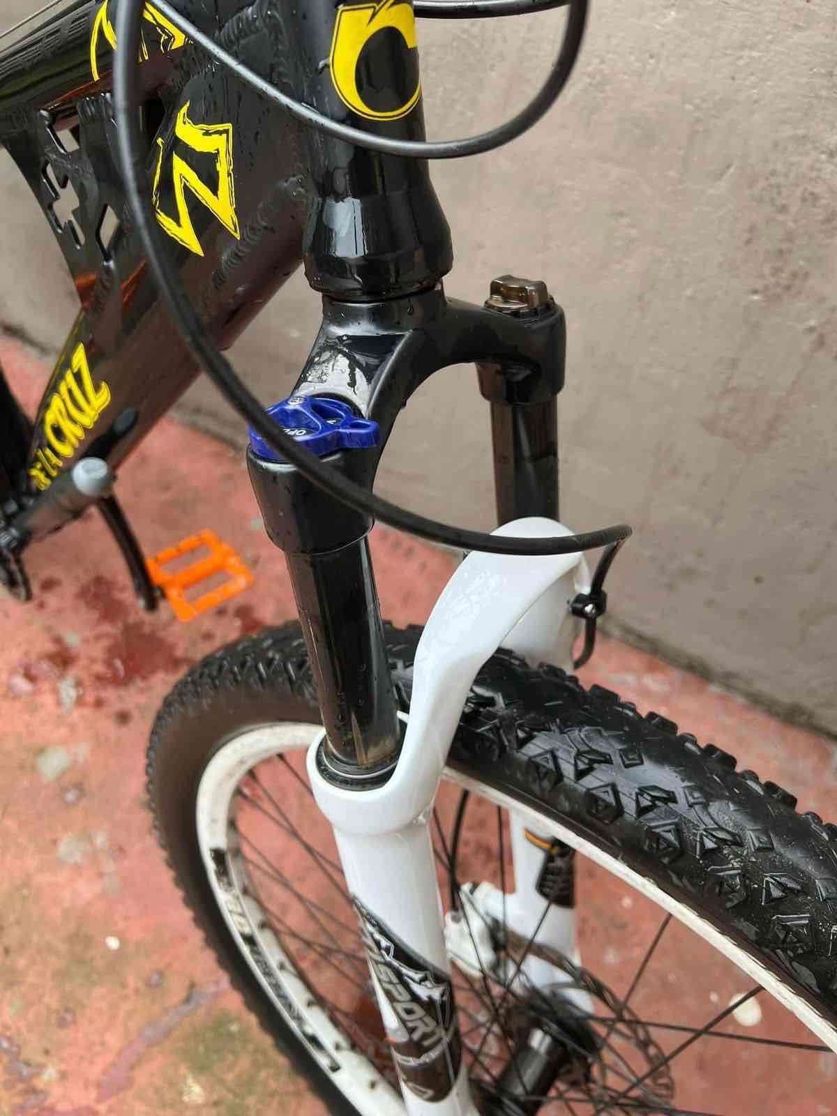 Bicicleta montaña negra Cruz - miniatura 6