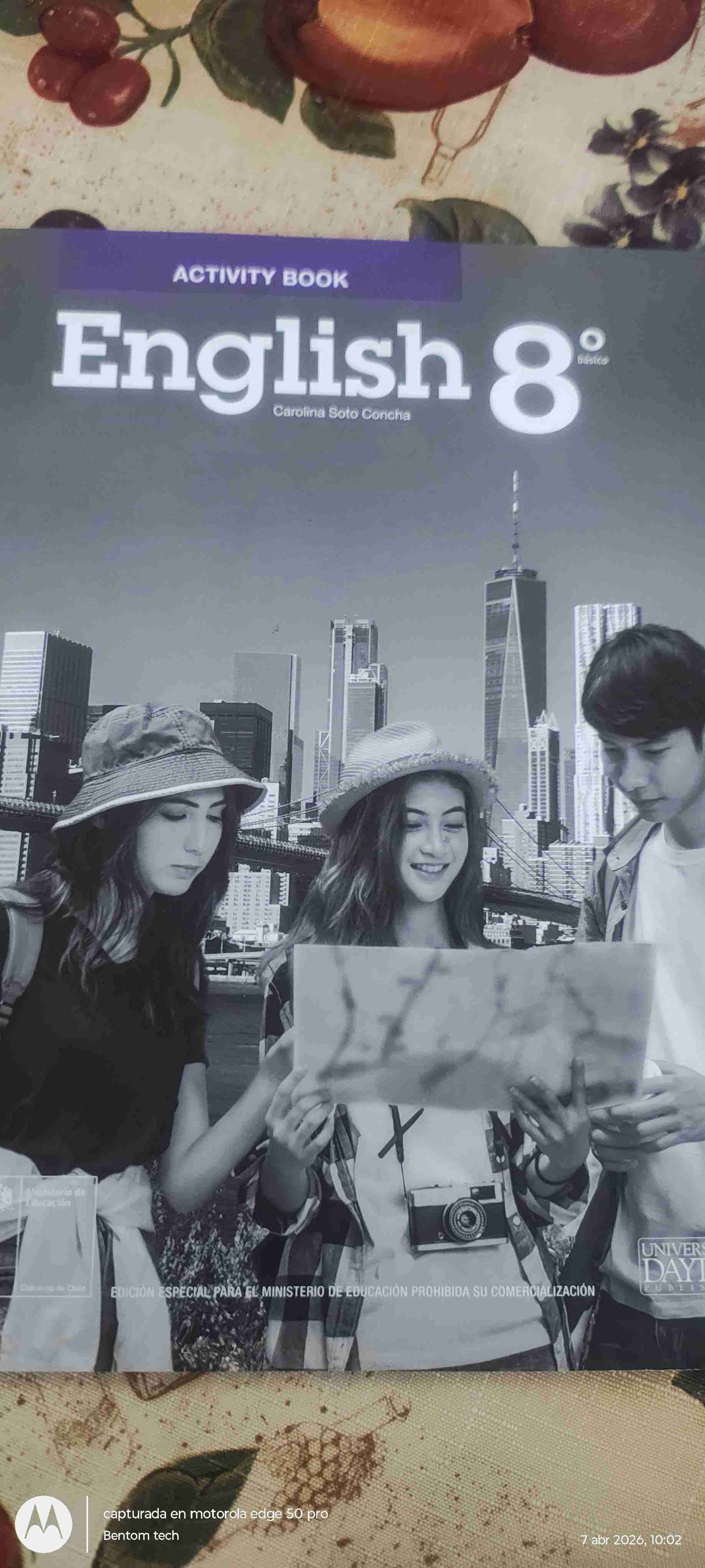 Libro de actividades inglés 8° - 1