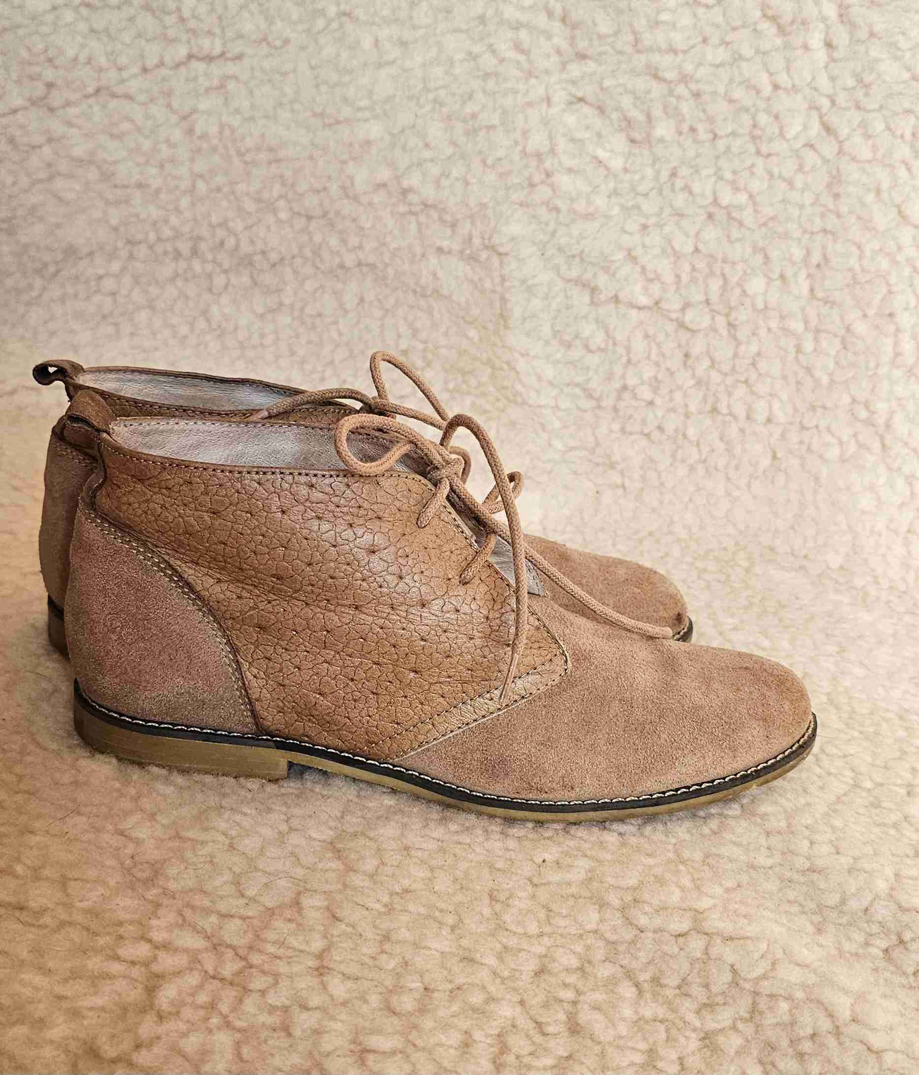 Botines de gamuza marrón