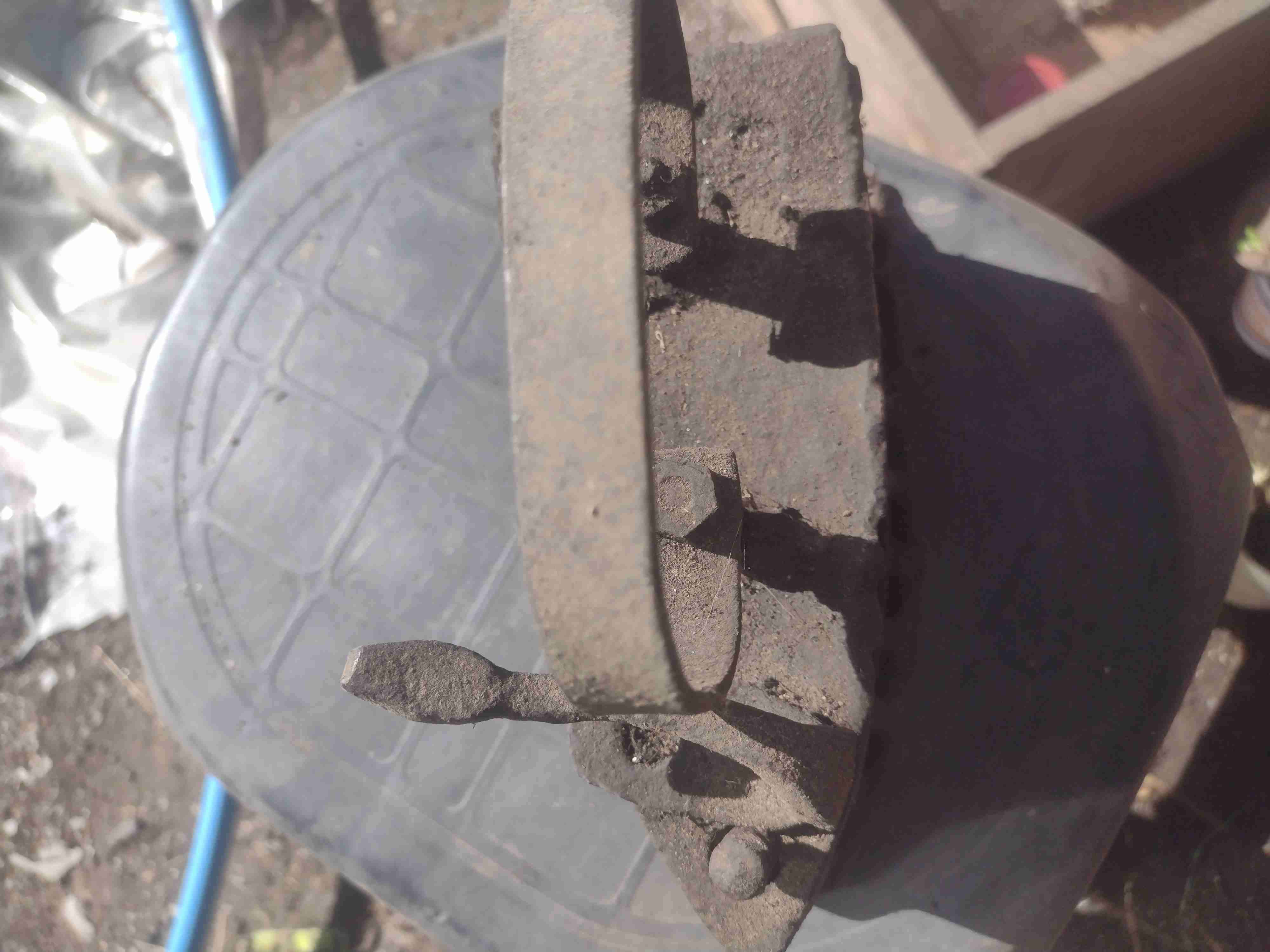 Plancha de carbón antigua - miniatura 3