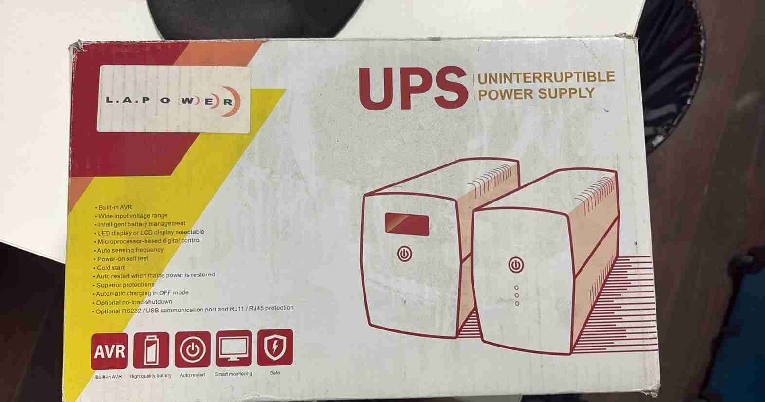 UPS L.A.POWER con pantalla LED
