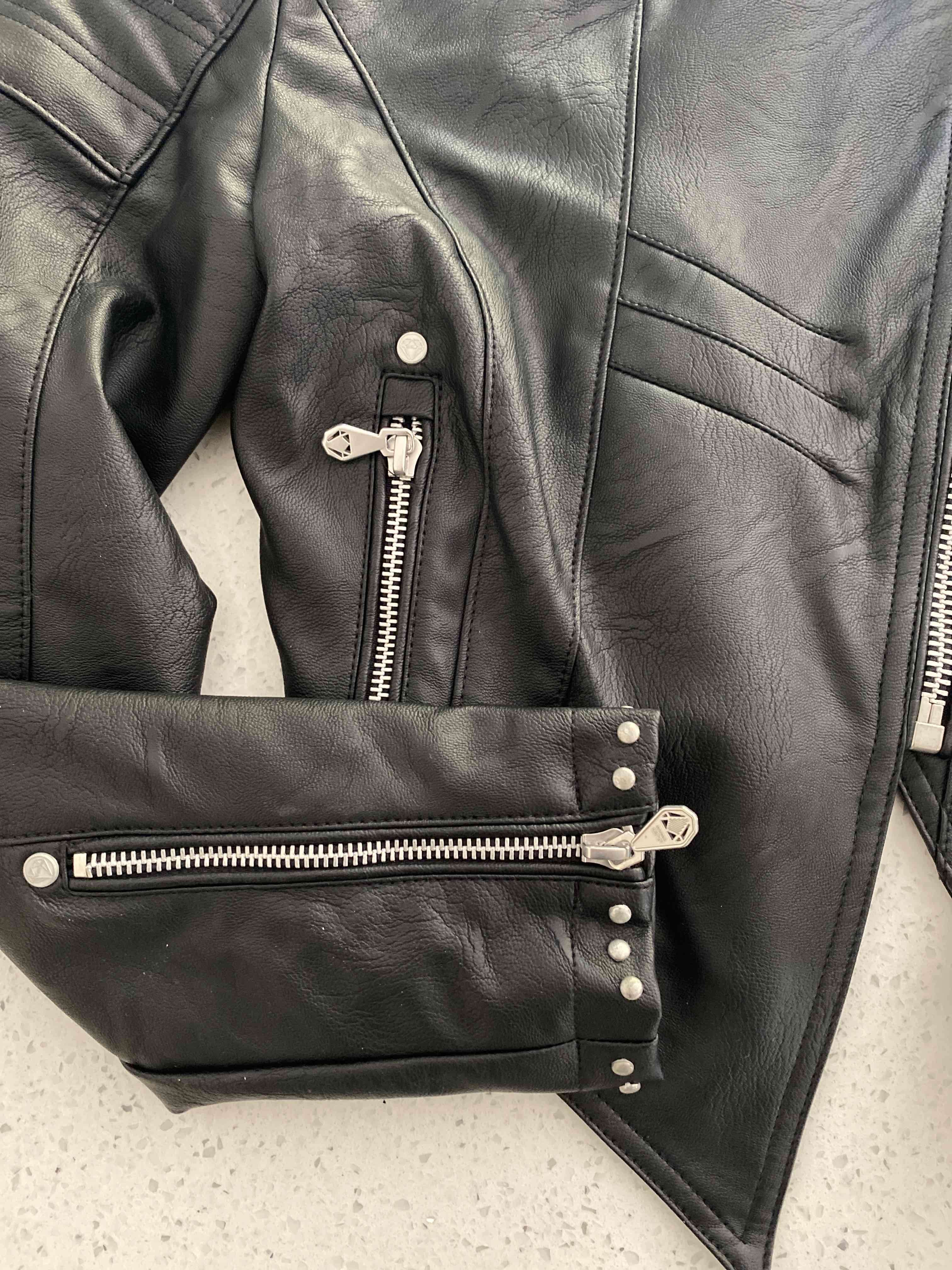 Chaqueta de cuero sintético negro mujer - miniatura 3