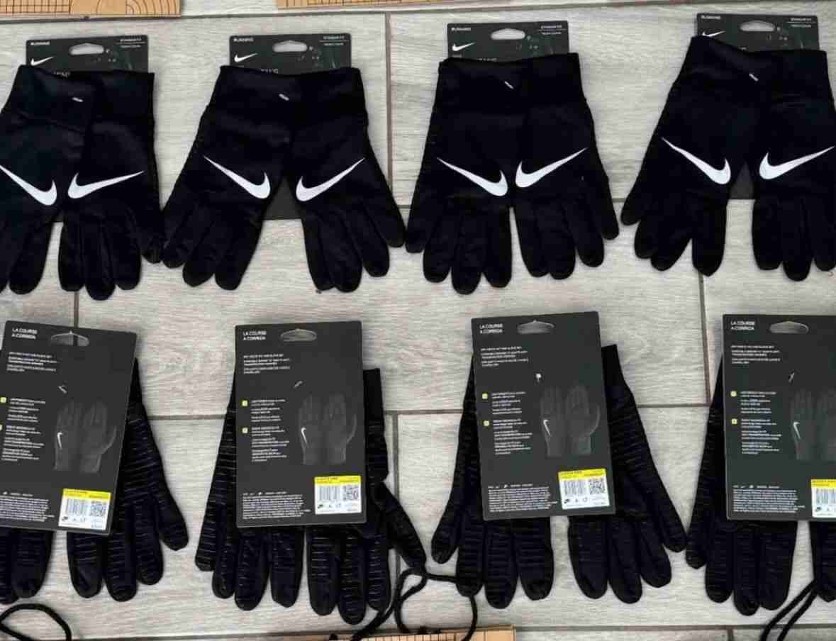Guantes deportivos negros Nike - miniatura 1