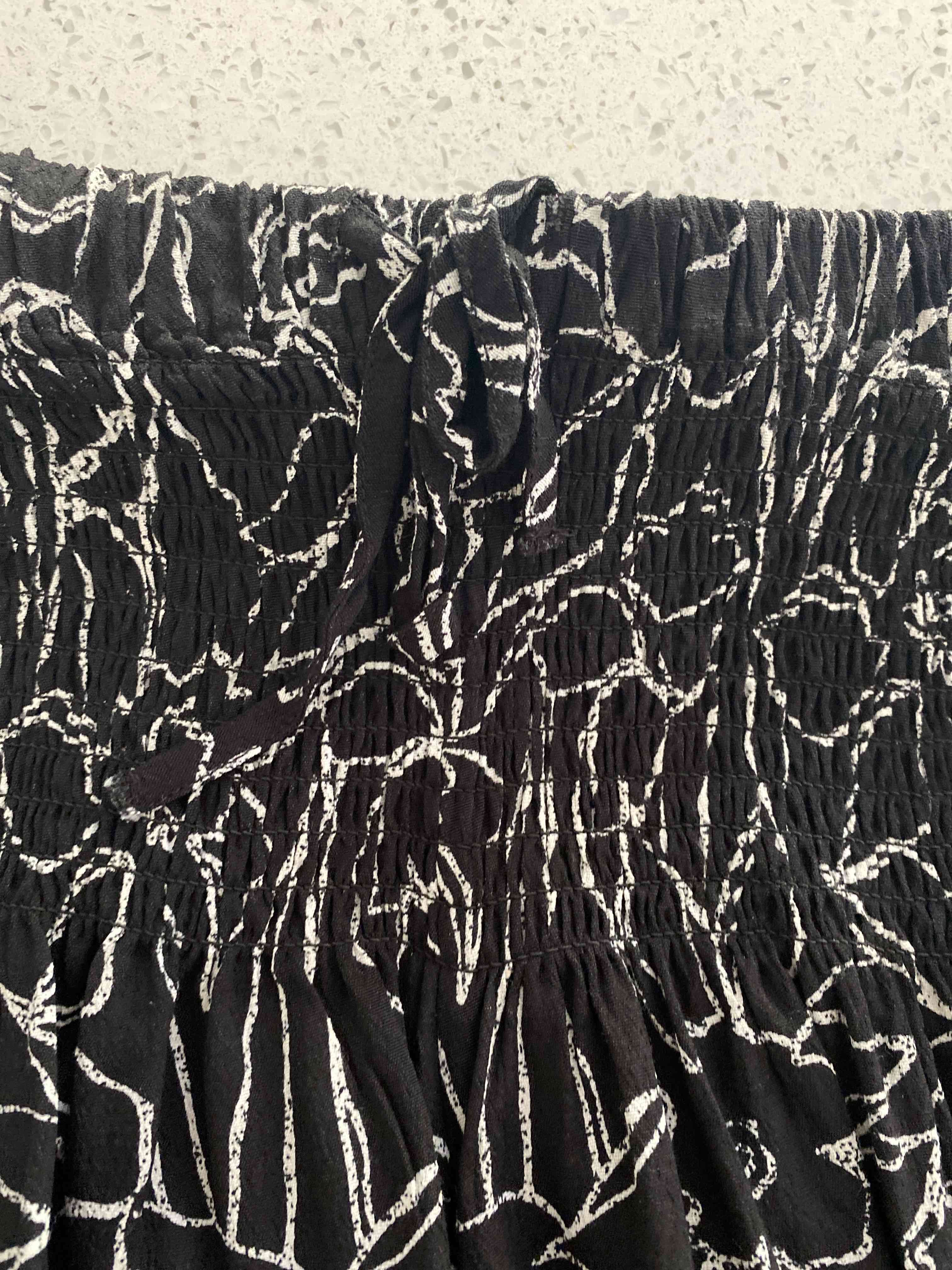 Falda-Short negros estampados - miniatura 2