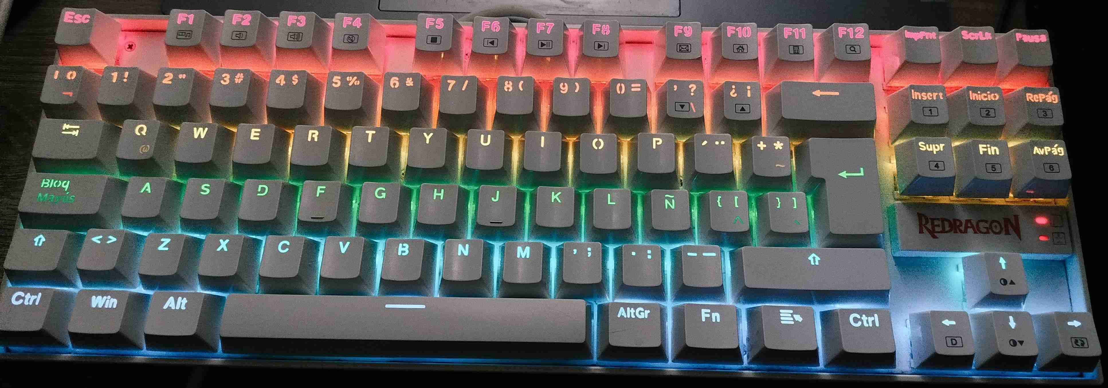 Teclado mecánico Redragon RGB blanco - miniatura 3