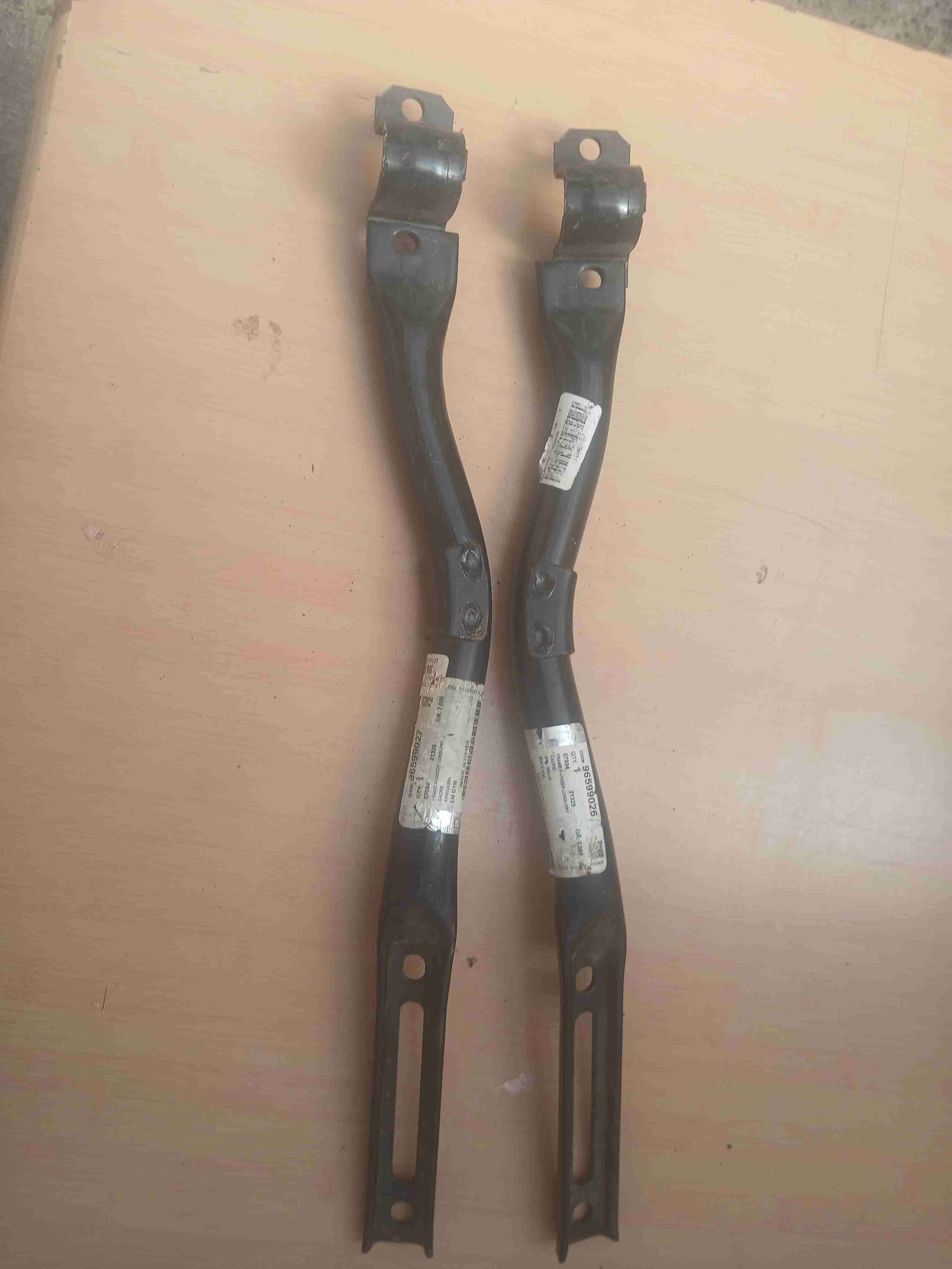 Soportes metálicos para auto