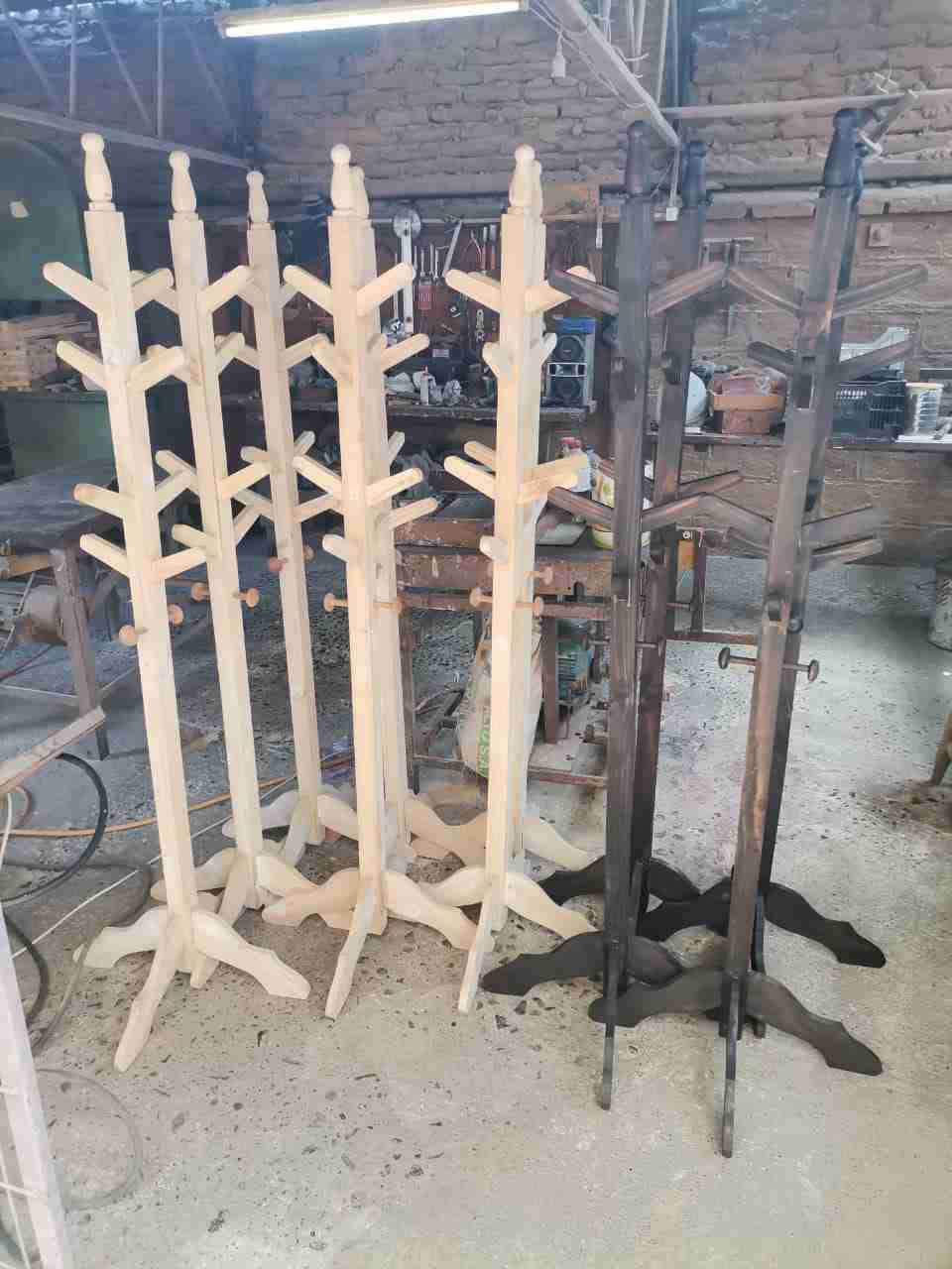 Percheros, mezas de niños y Percheros de adultos - miniatura 2