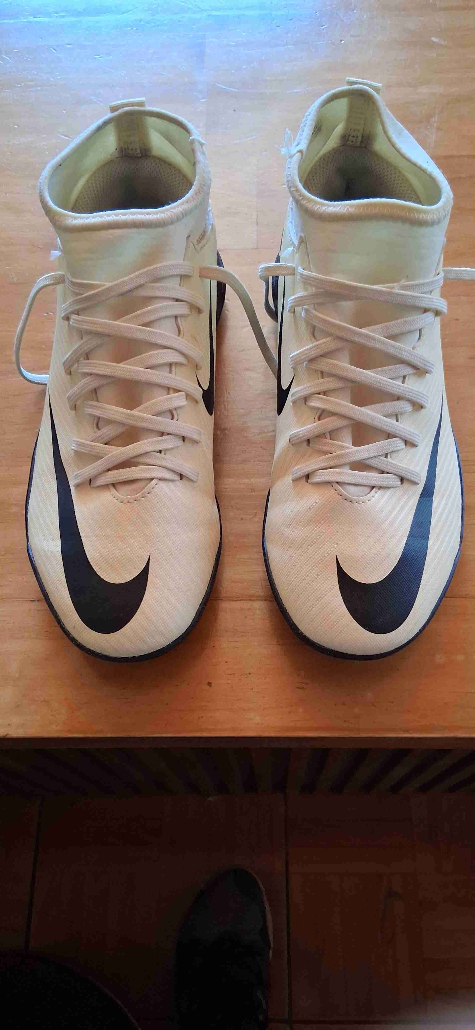 Zapatillas deportivas blancas - miniatura 2