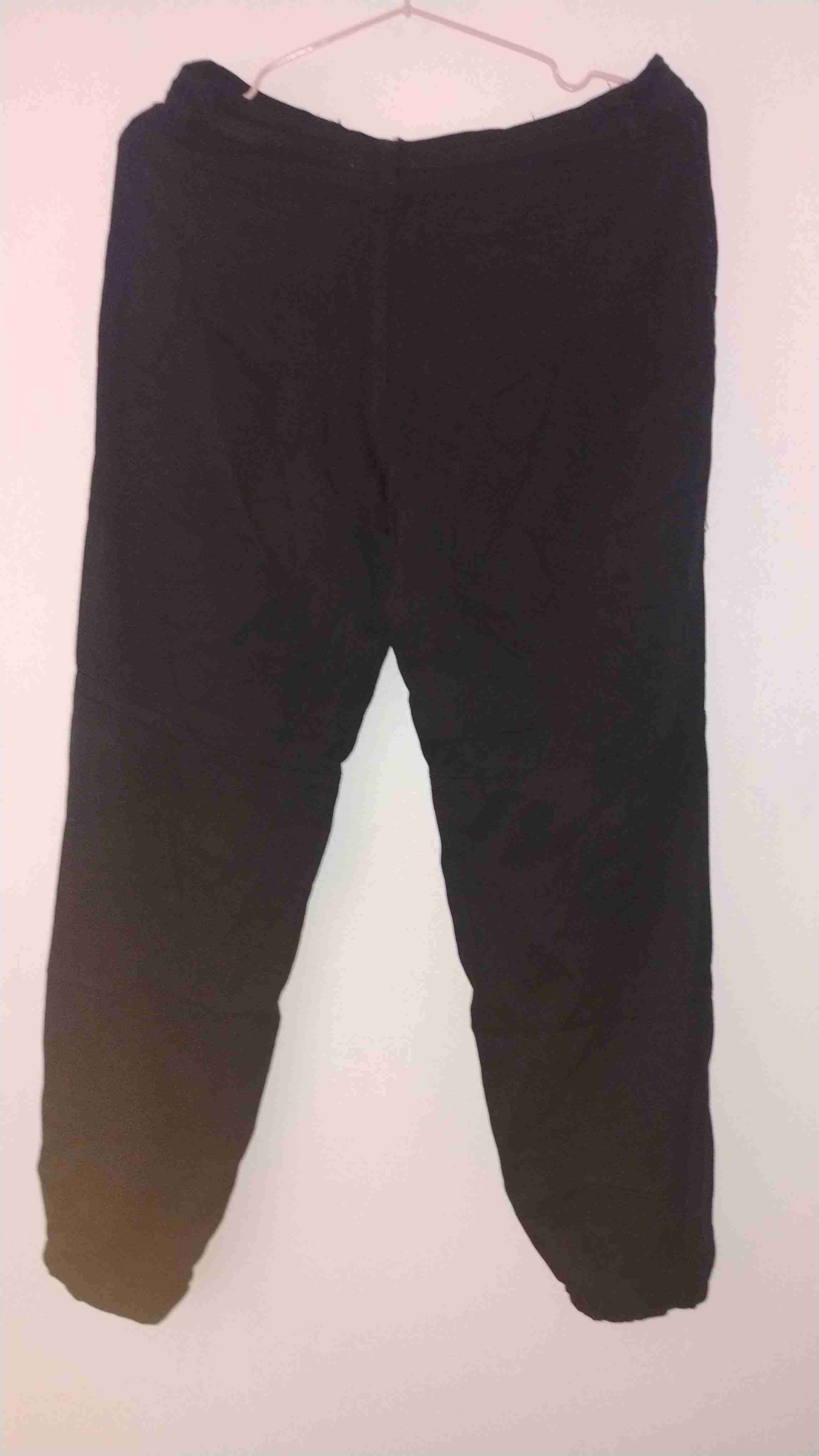 Pantalón infantil negro casual - miniatura 2