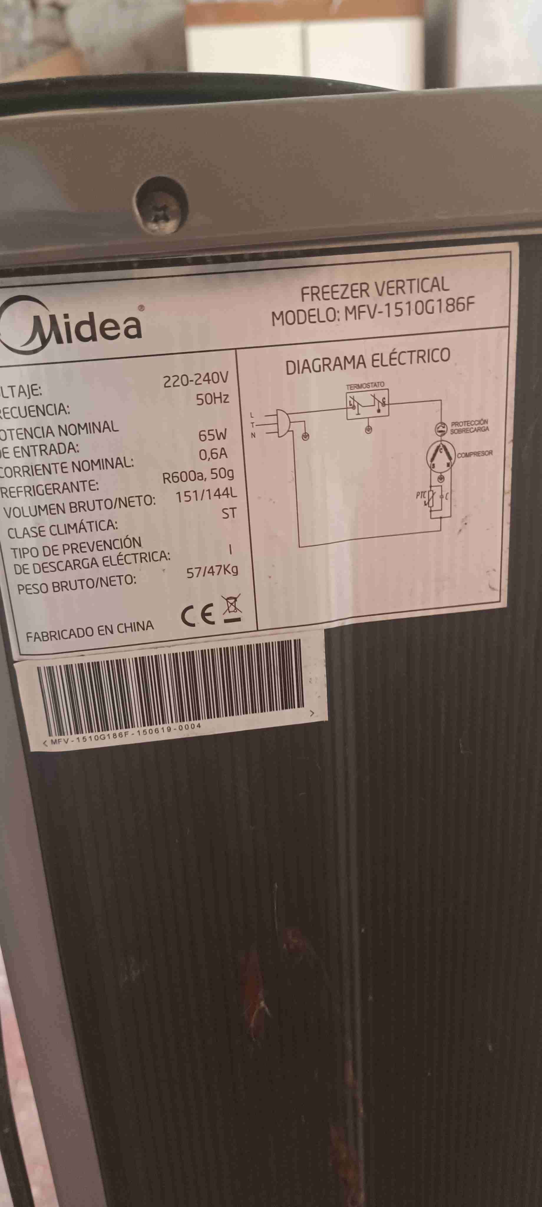 Congelador vertical compacto - miniatura 3