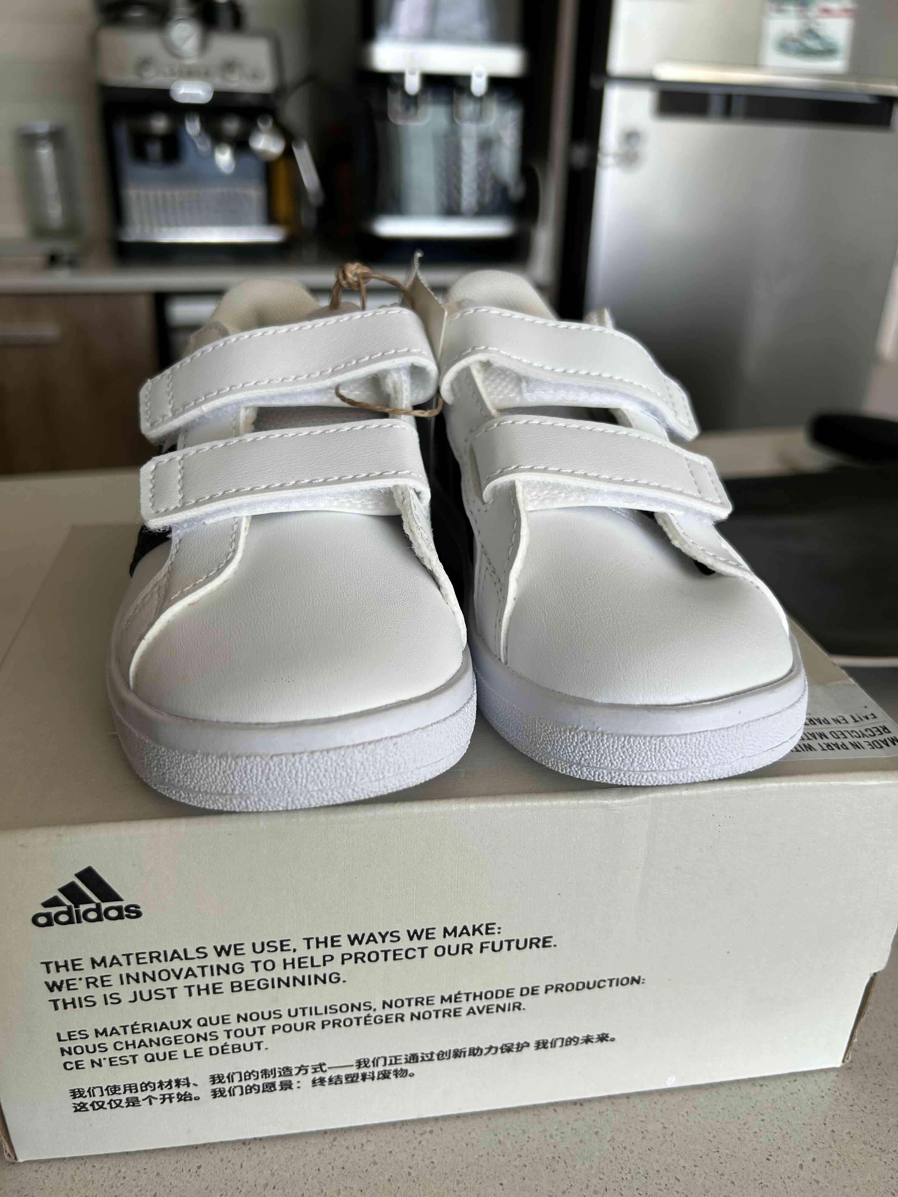 Zapatillas blancas Adidas para niños - miniatura 3
