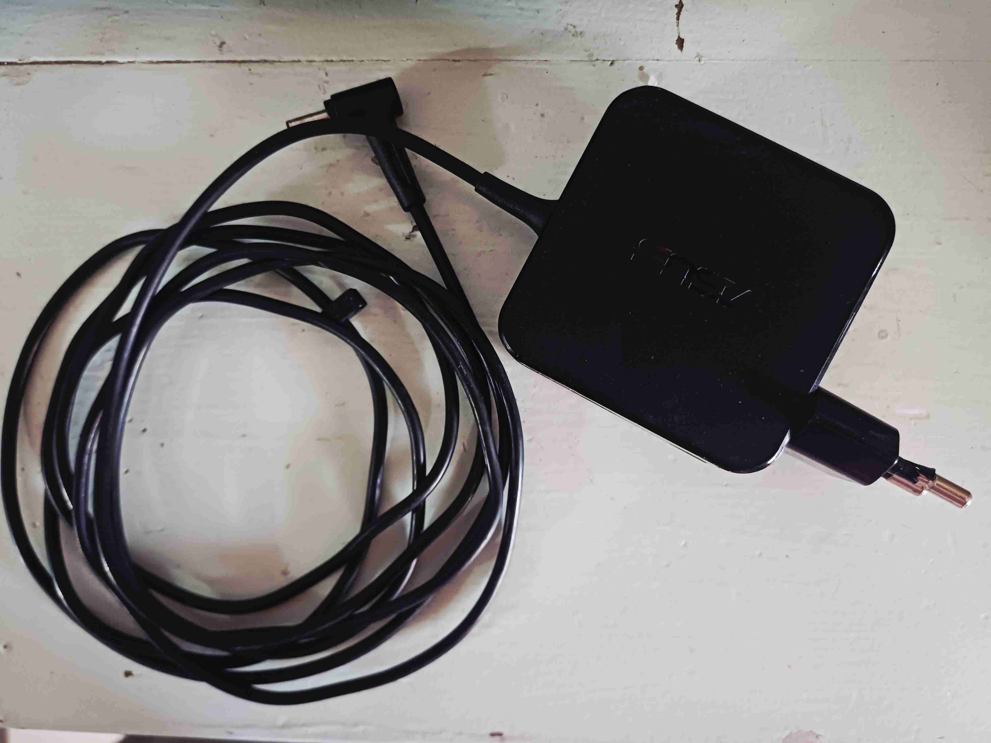 Notebook ASUS - miniatura 6