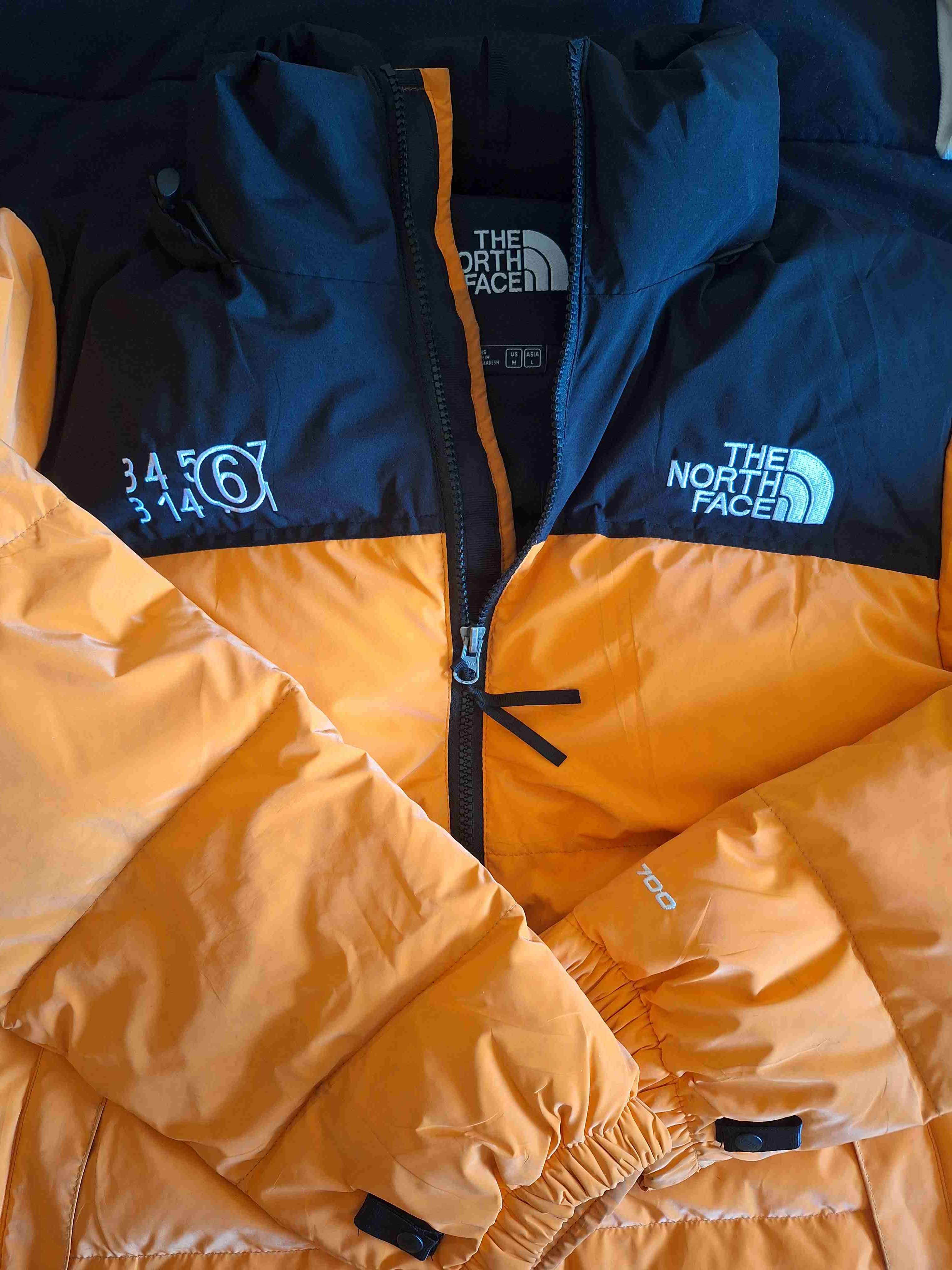 Chaqueta The North Face naranja y negra - miniatura 3