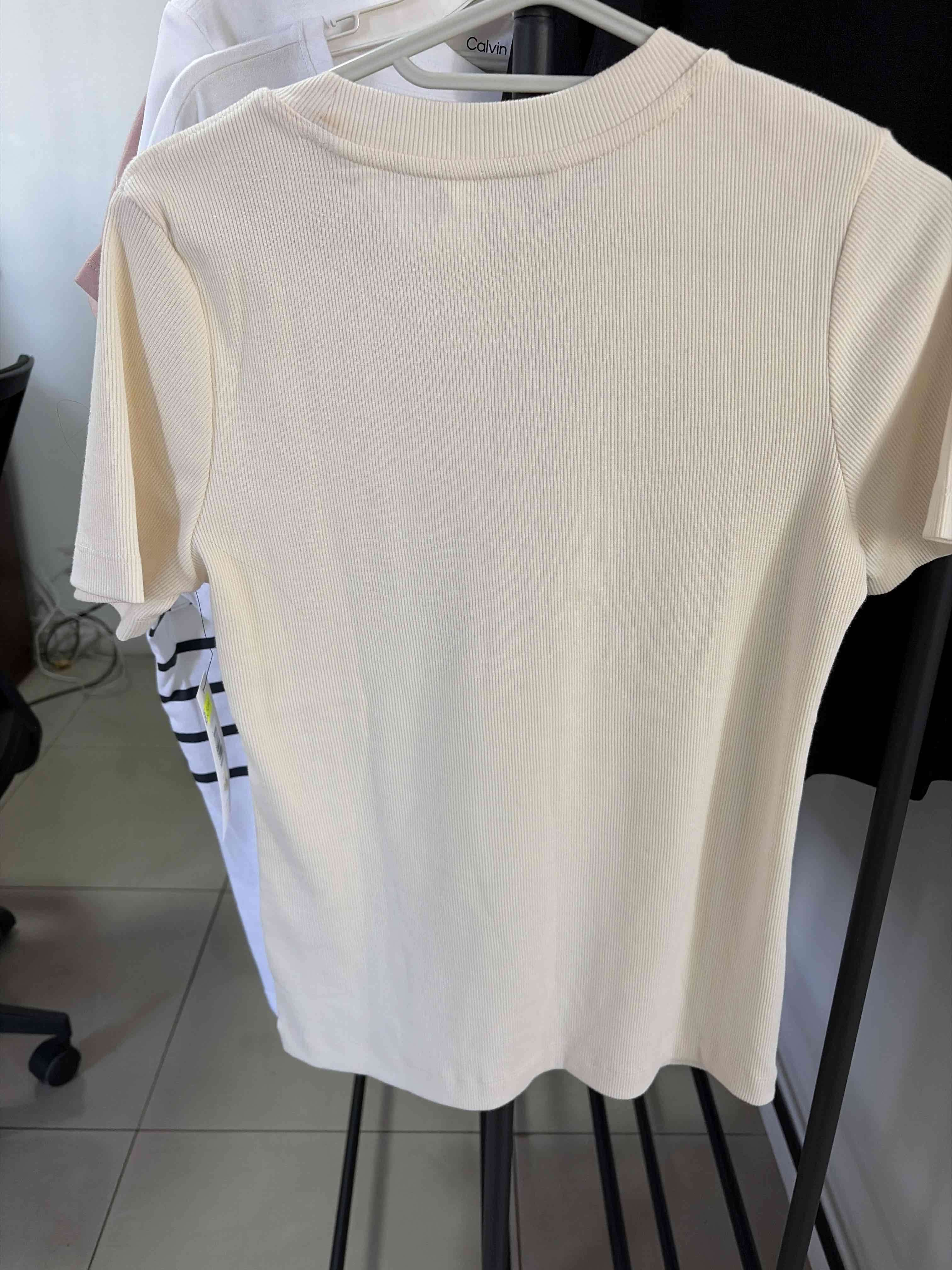 Polera beige DKNY - miniatura 2