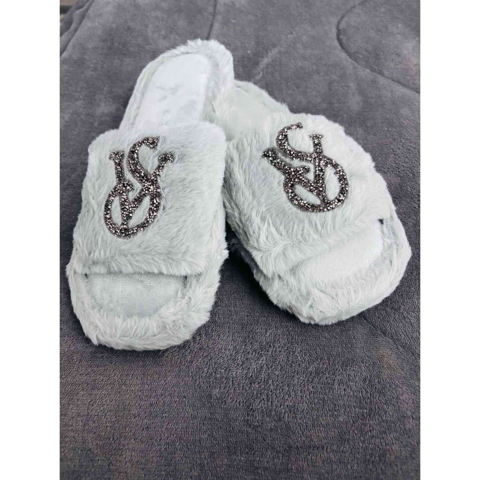 Pantuflas peludas Victoria’s Secret - miniatura 2