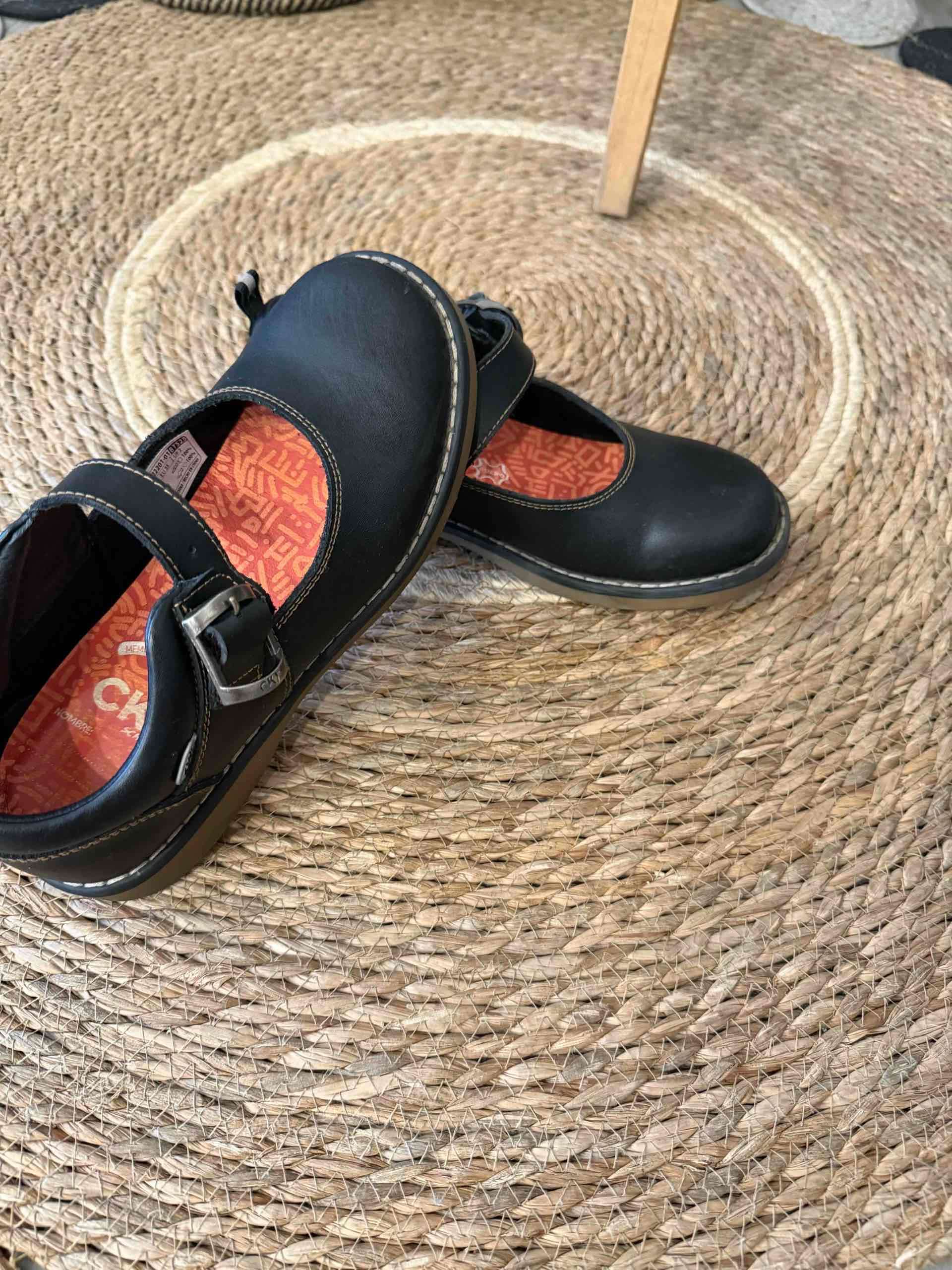 Zapatos negros CKY con hebilla - miniatura 2