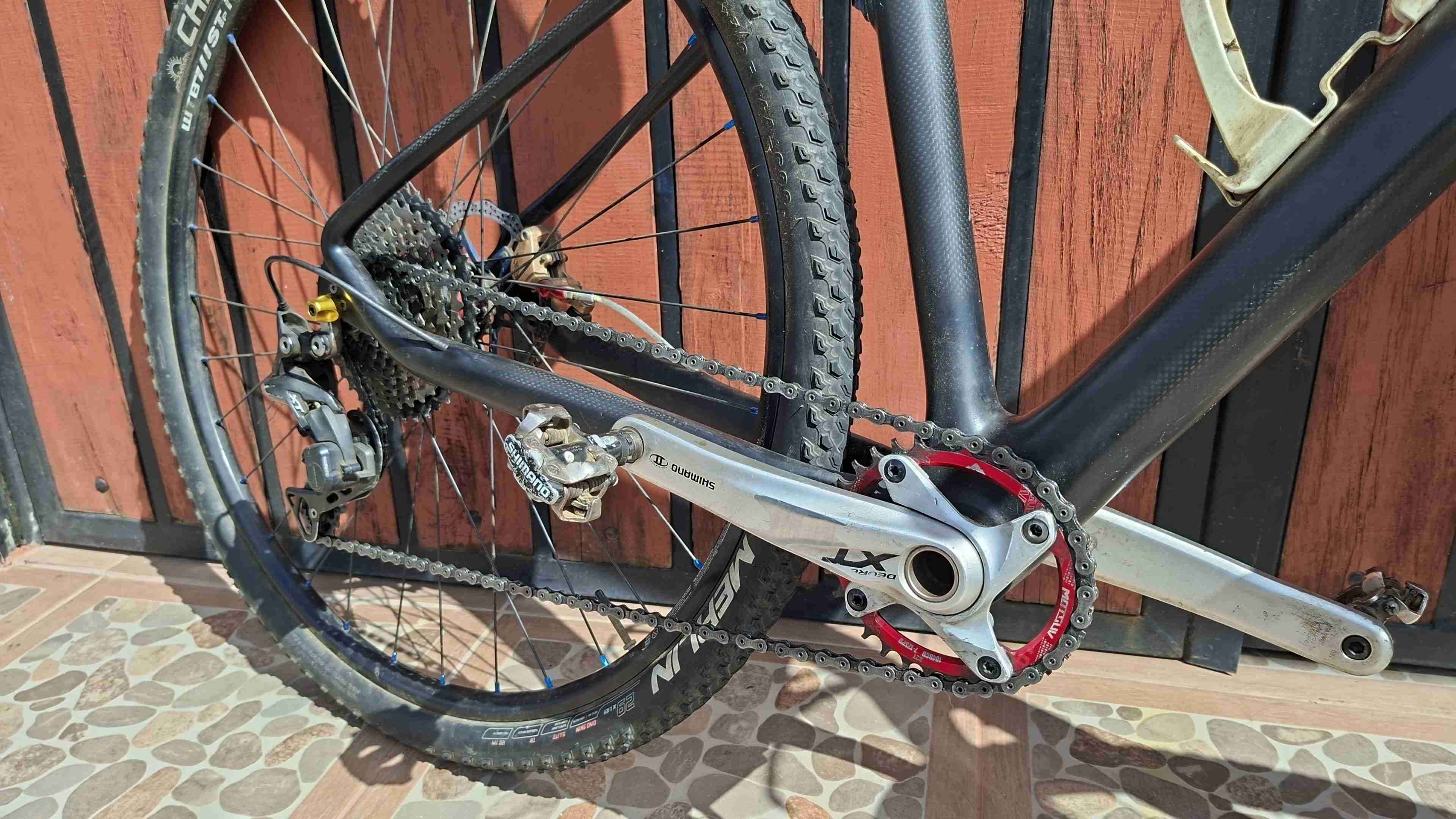 Bicicleta montaña negra carbono 29' talla M - miniatura 3