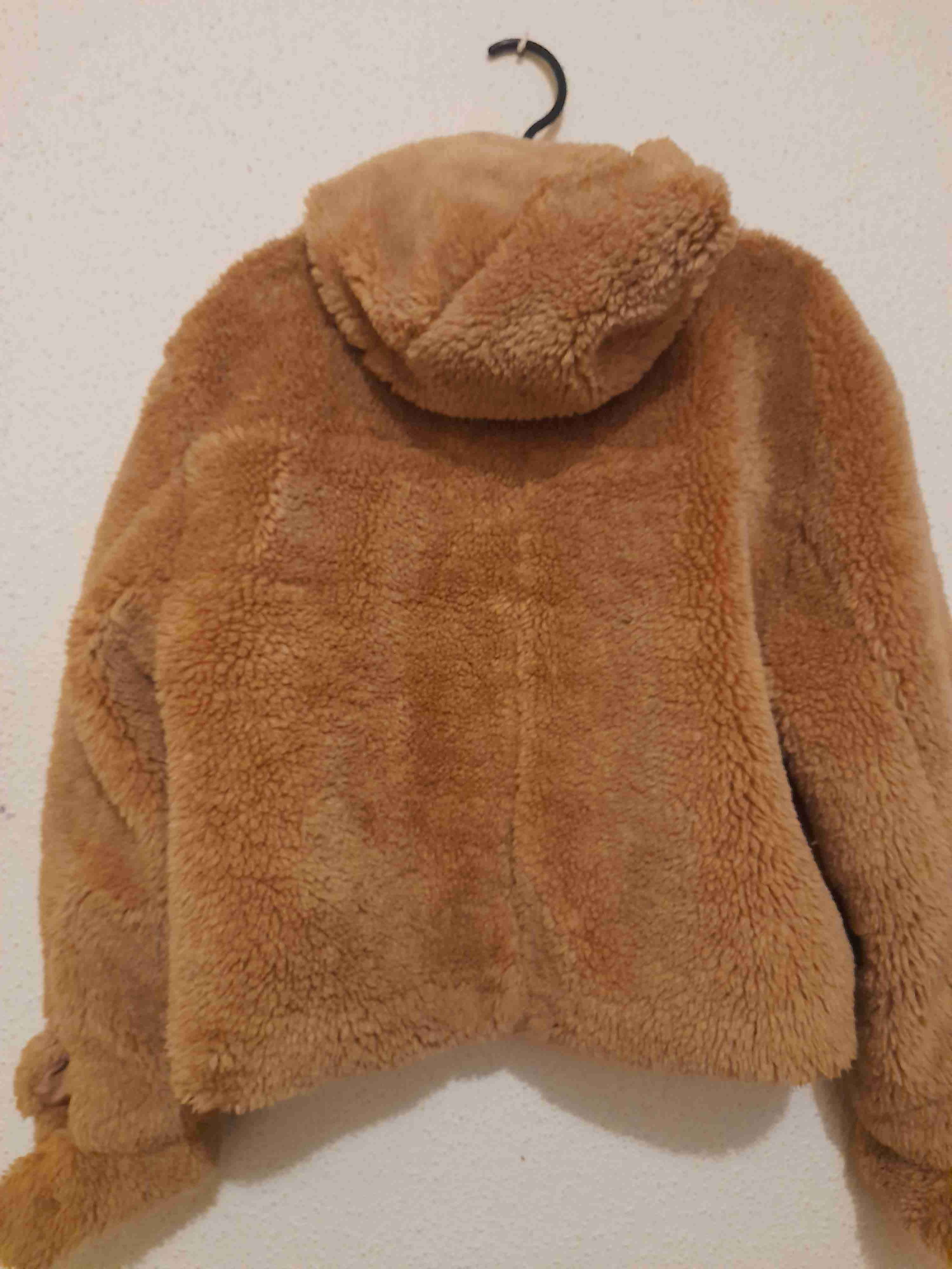 Chaqueta peluda café - miniatura 3