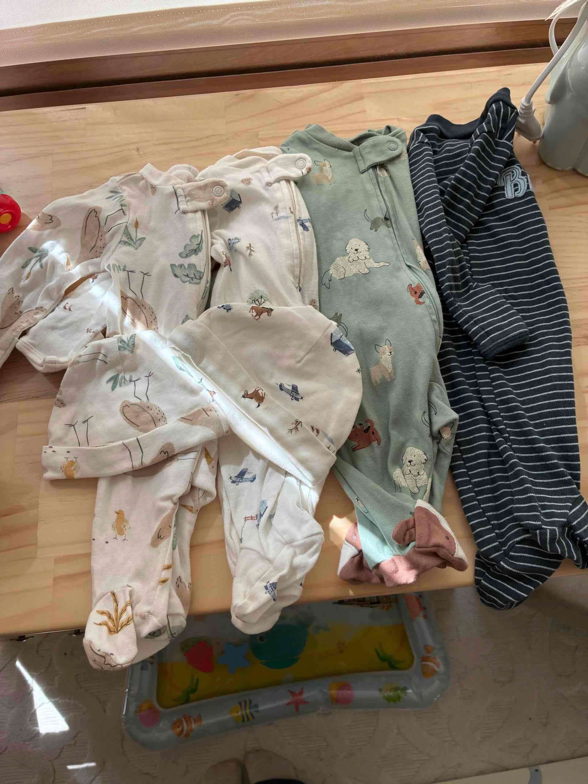 Pack de pijamas de bebé estampados - miniatura 2