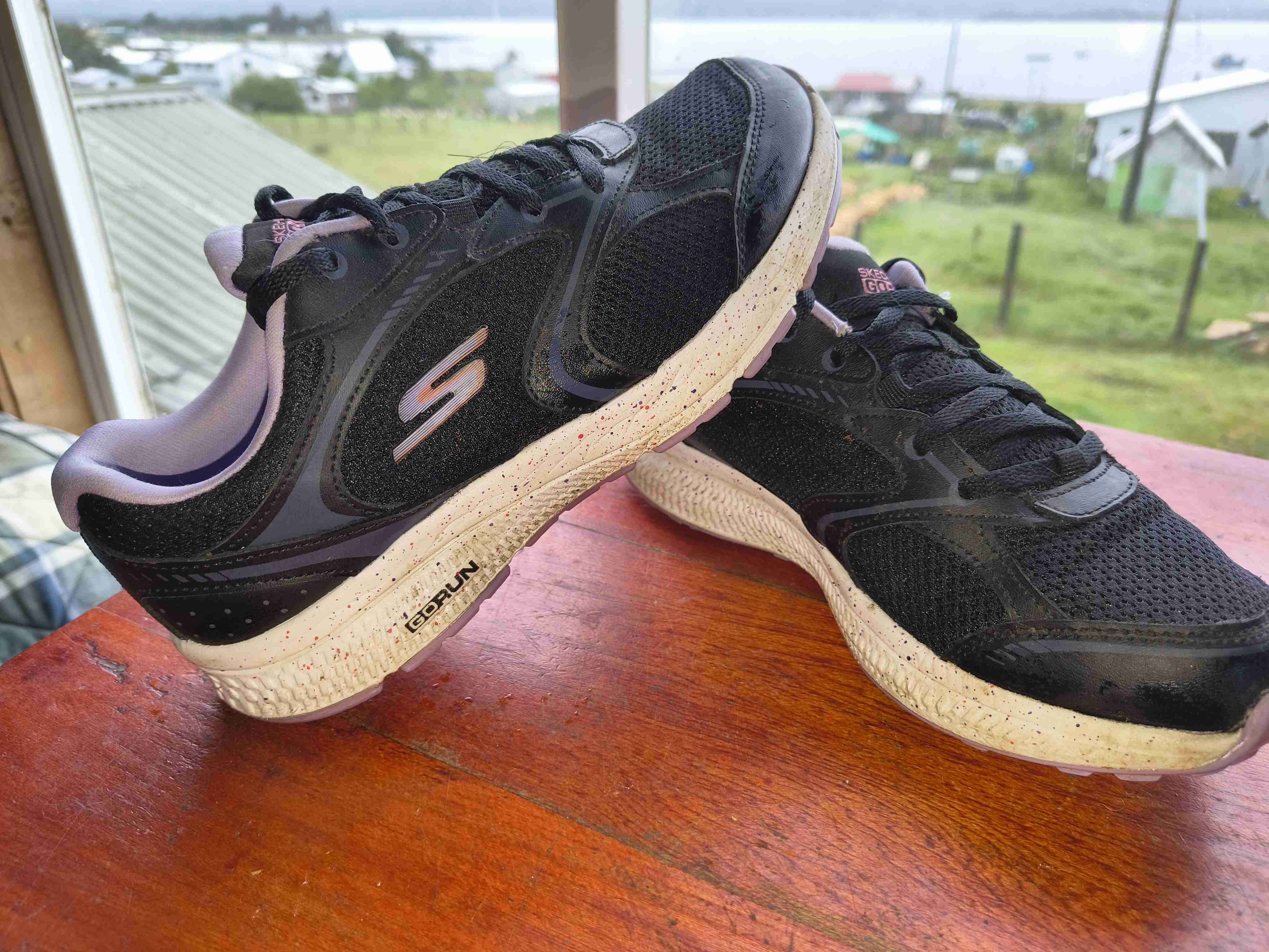 Zapatillas deportivas negras - 1