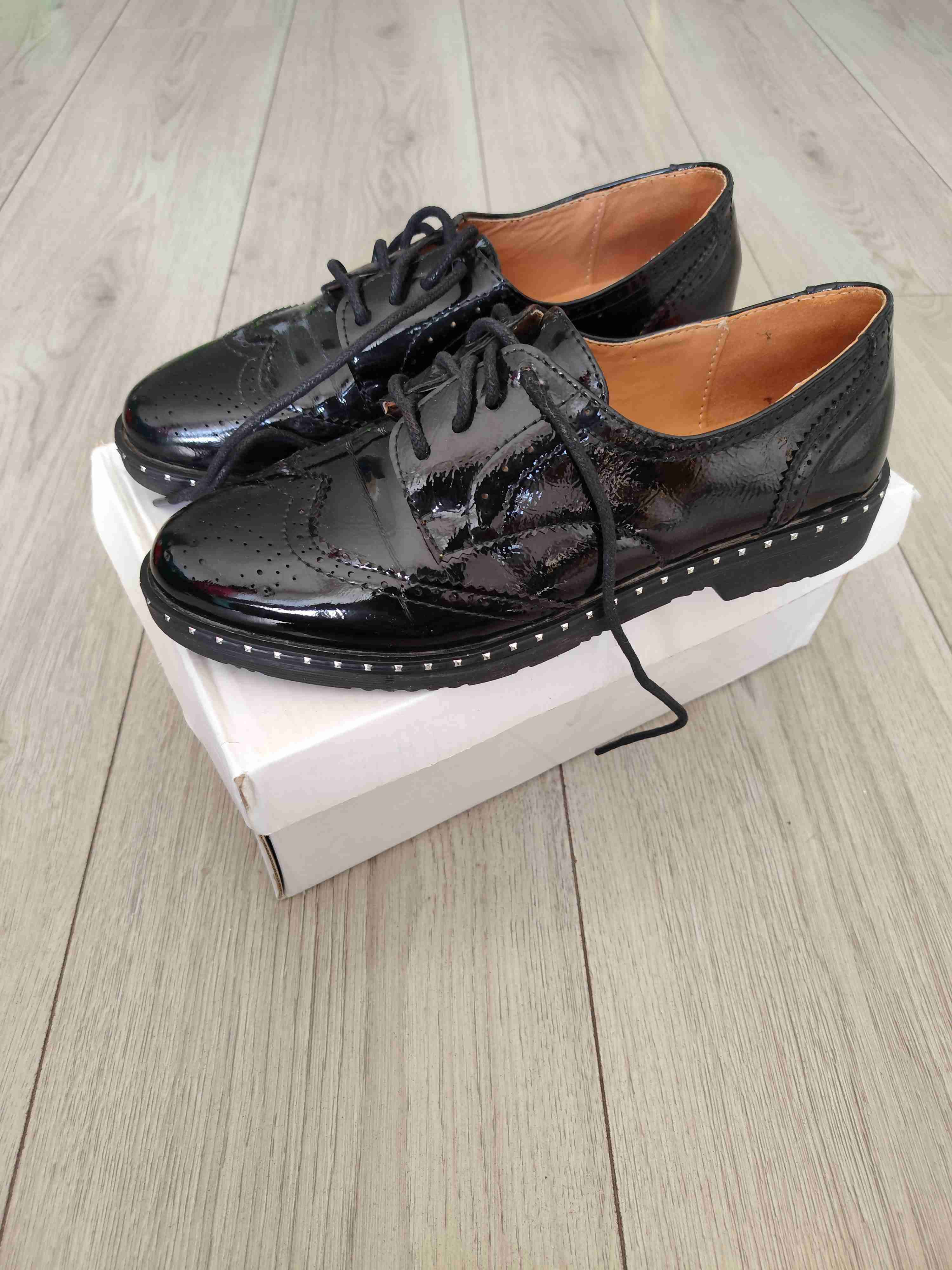 Zapatos formales negros de charol - miniatura 2