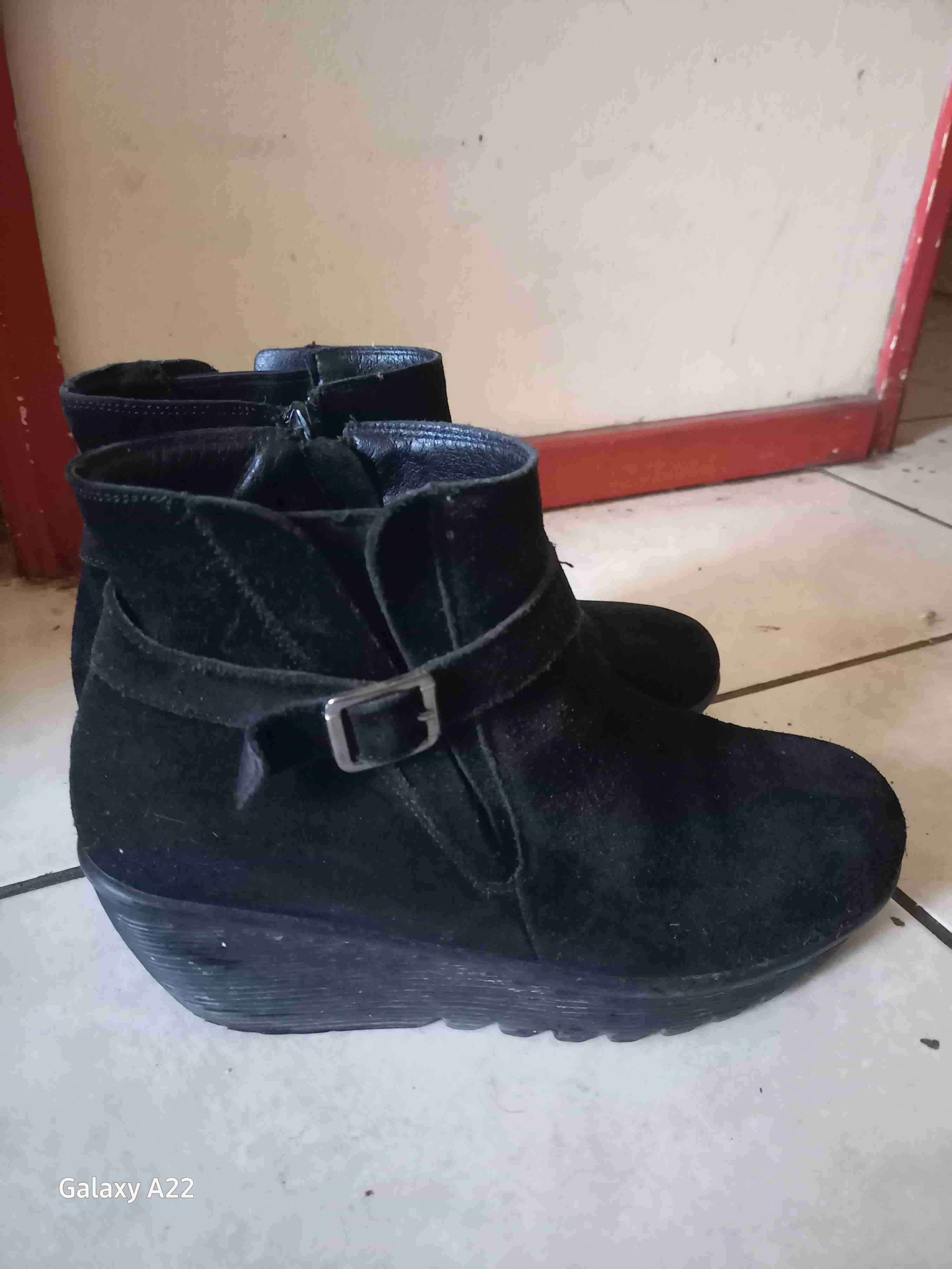 Botines negros de gamuza - miniatura 3