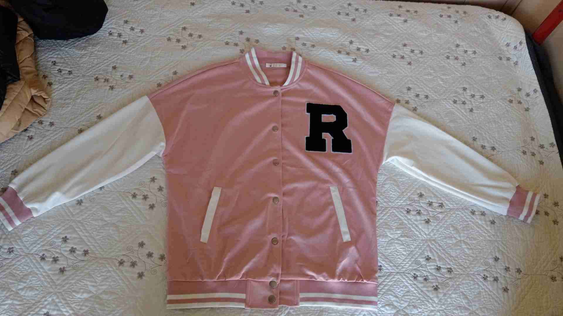 Chaqueta varsity gris y blanca - 2