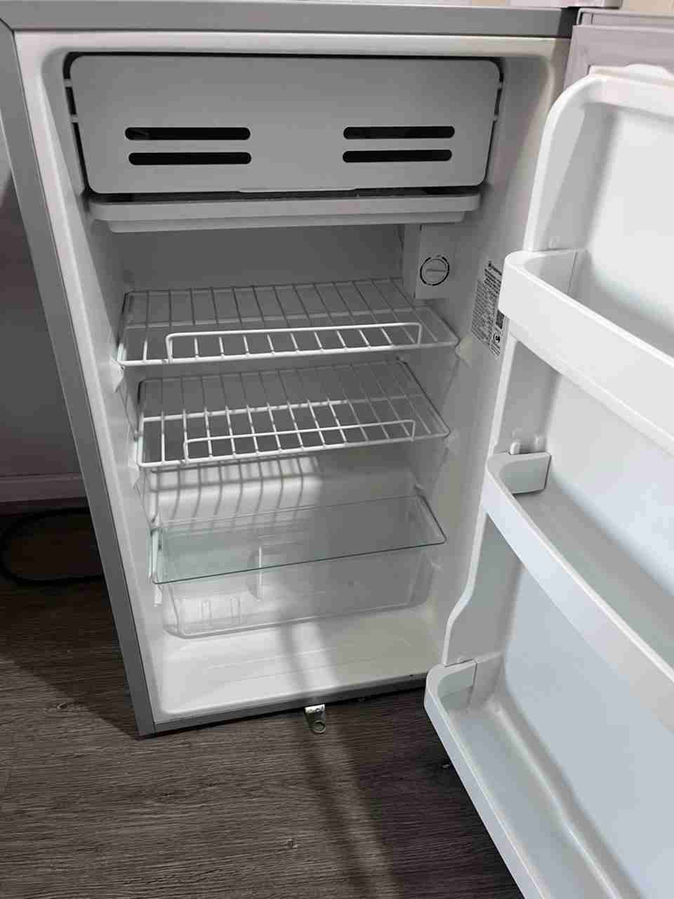 Refrigerador compacto - Frigobar gris - miniatura 2