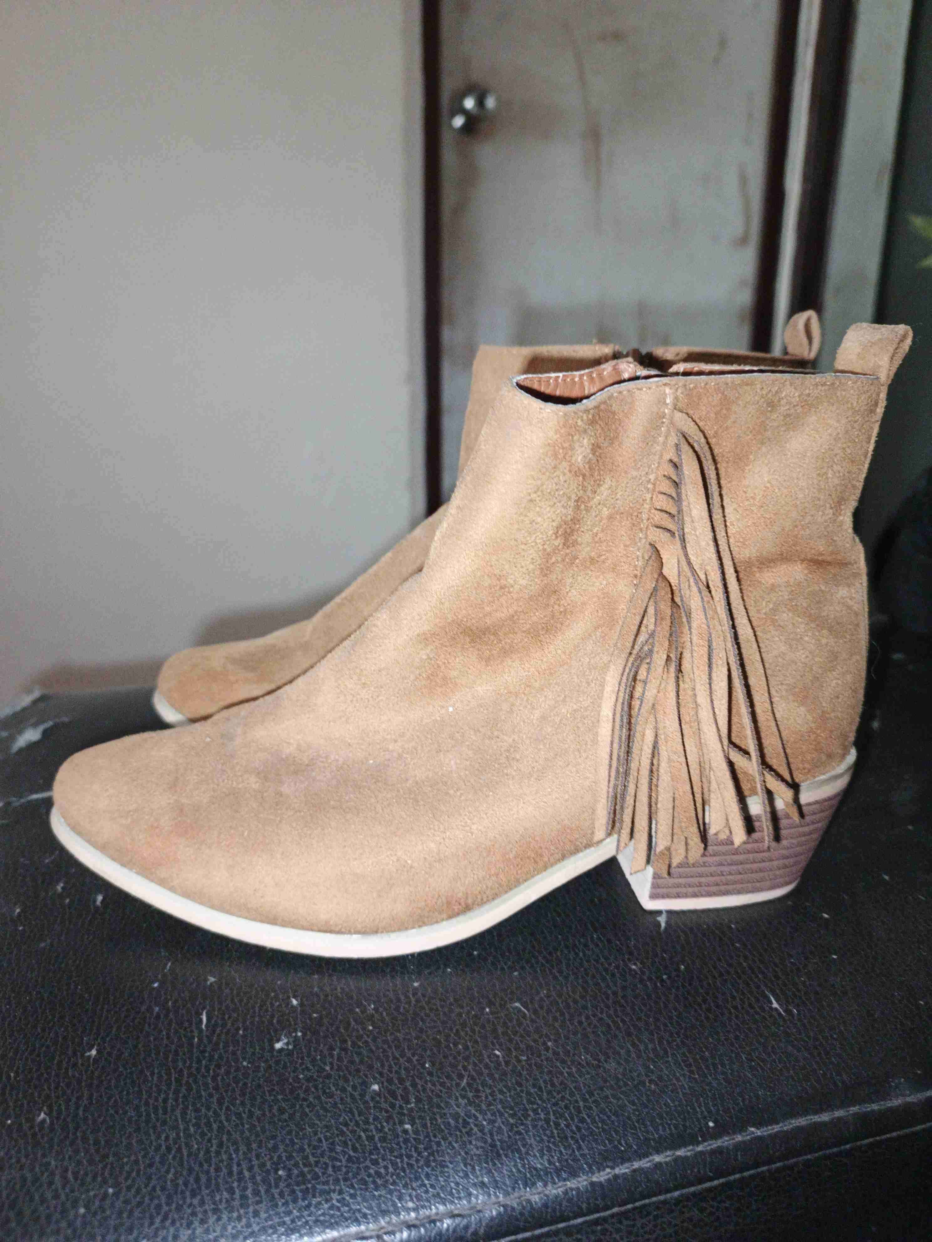 Botines de gamuza con flecos - 2