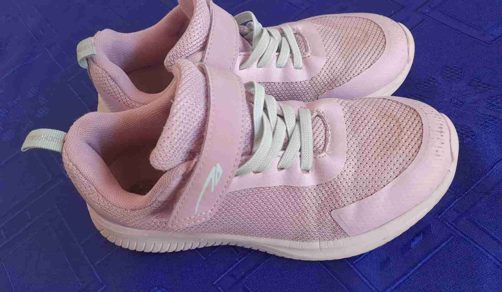 Zapatillas deportivas rosadas n33 - miniatura 1