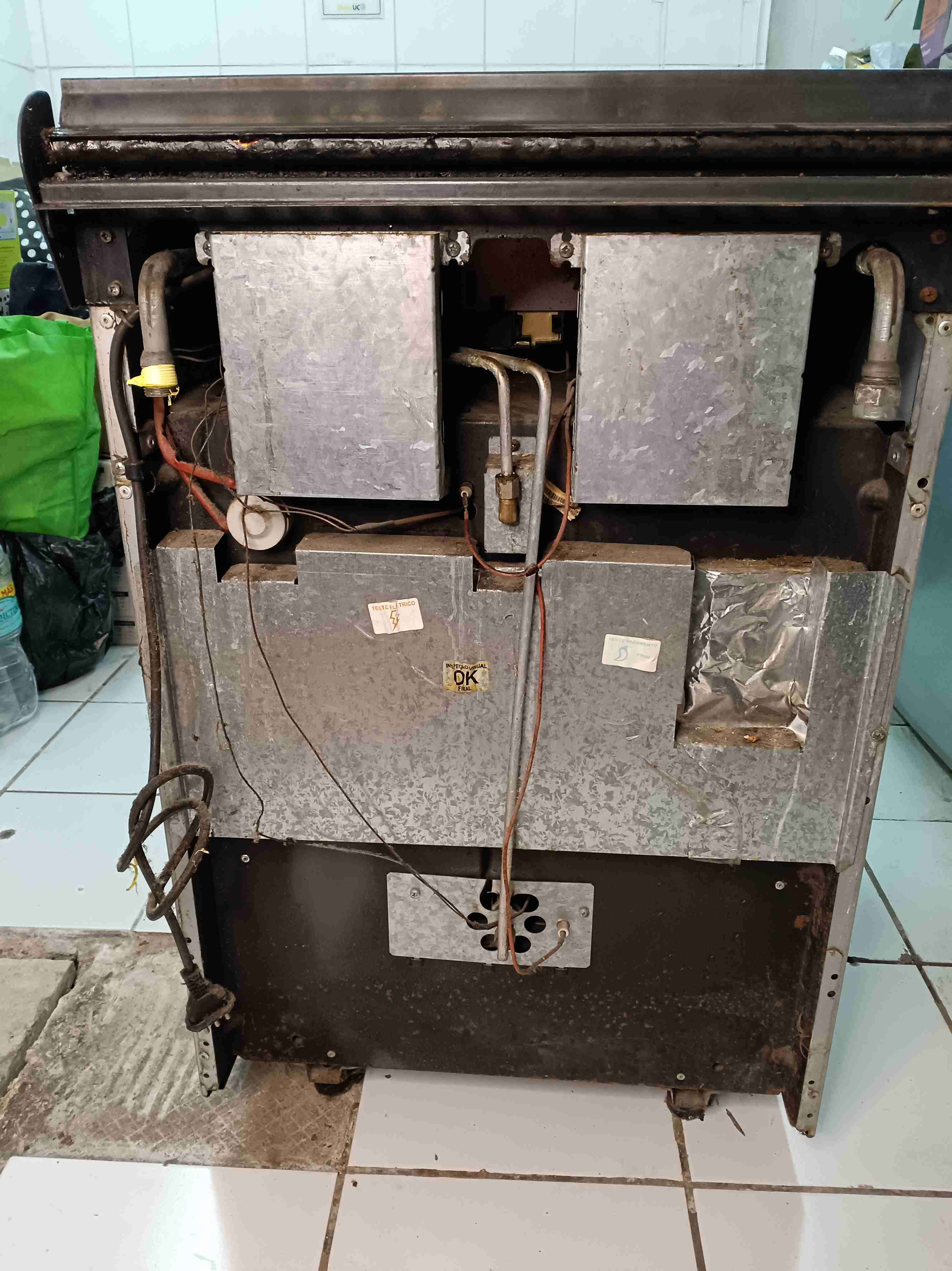 Horno a gas Whirlpool usado - 3