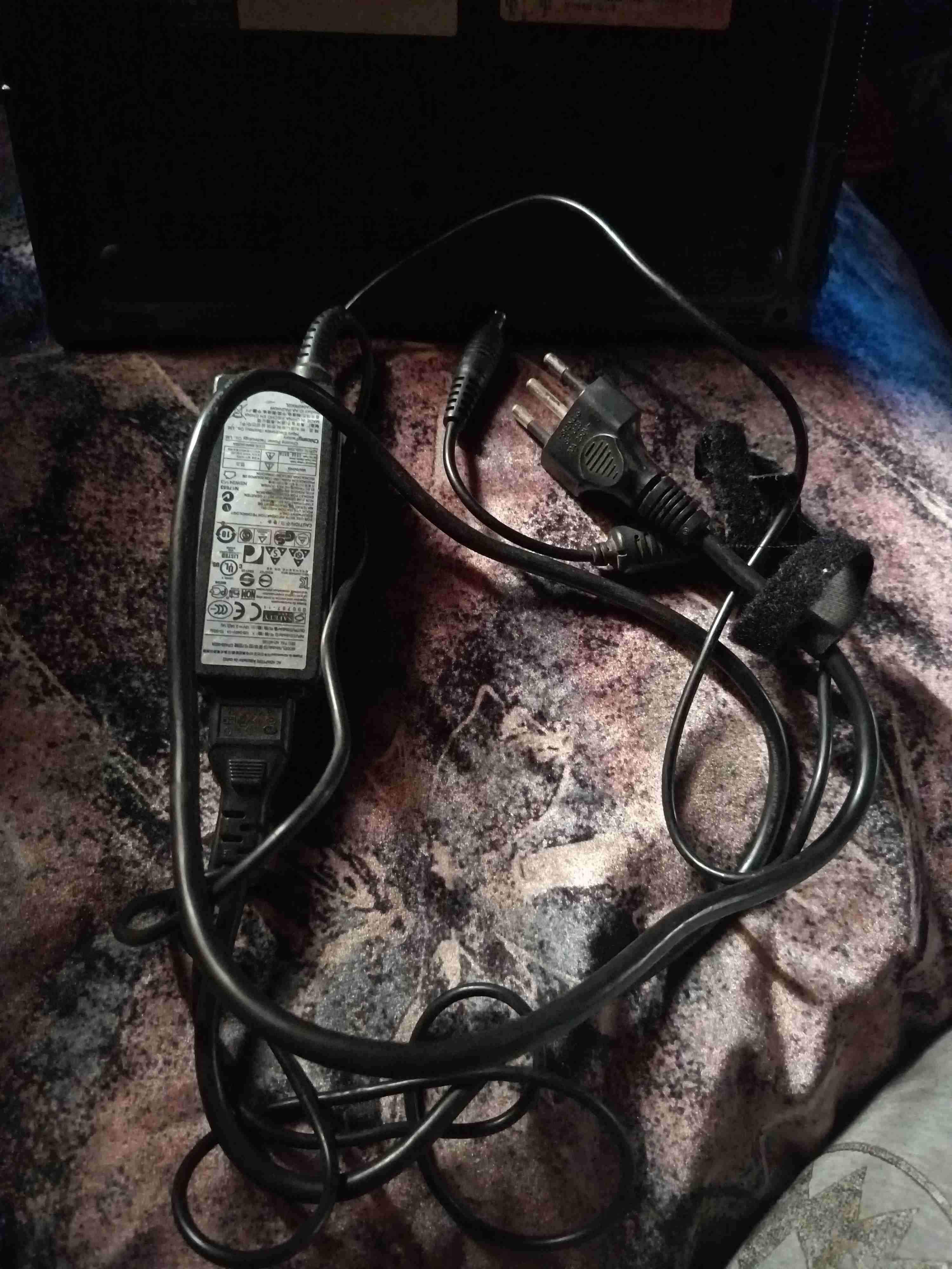 Notebook Samsung pequeño - 4