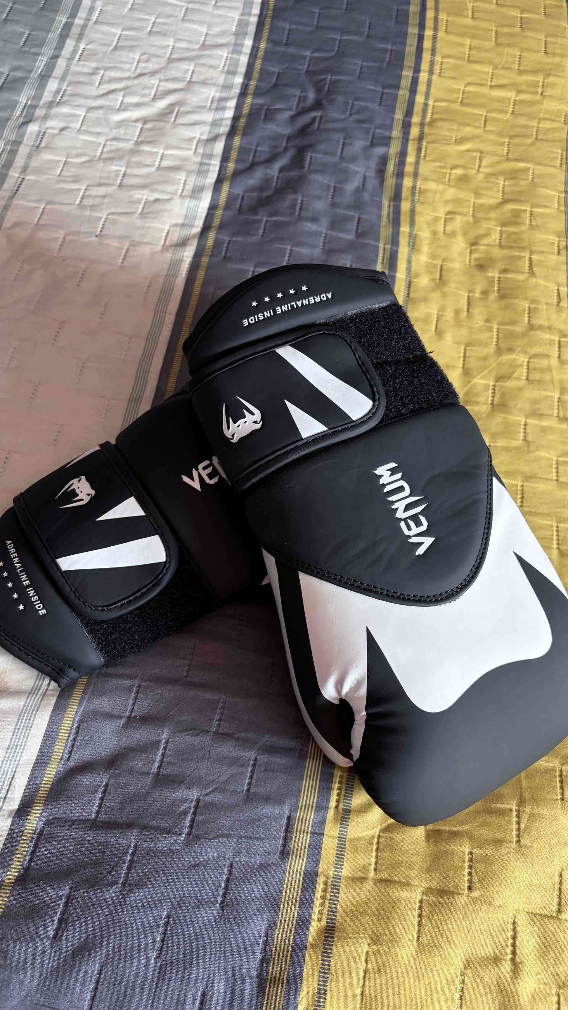 Guantes de boxeo Venum Challenger 4.0 12Oz - 2