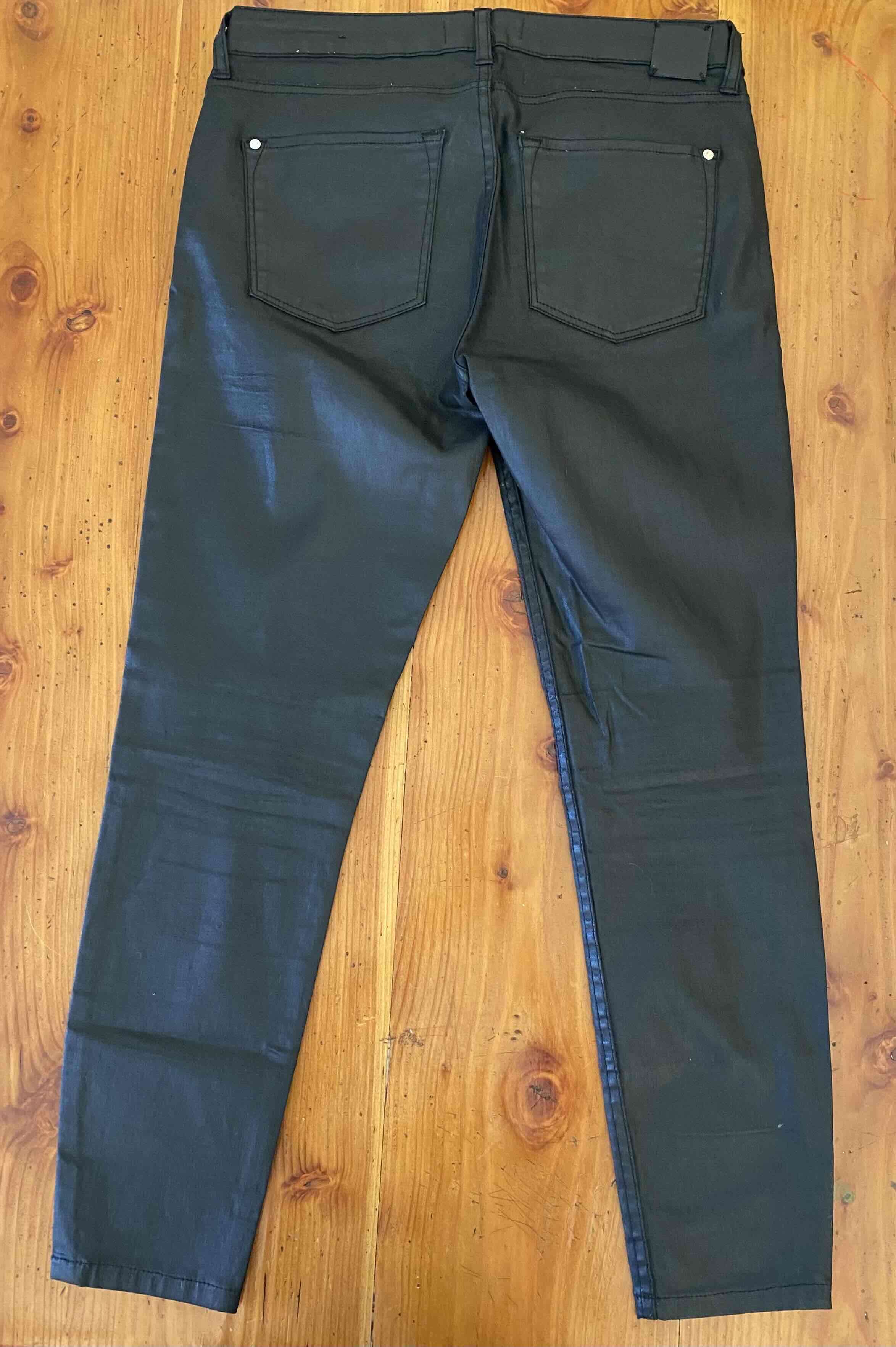 Jeans negros Mango engomado T38 - miniatura 2