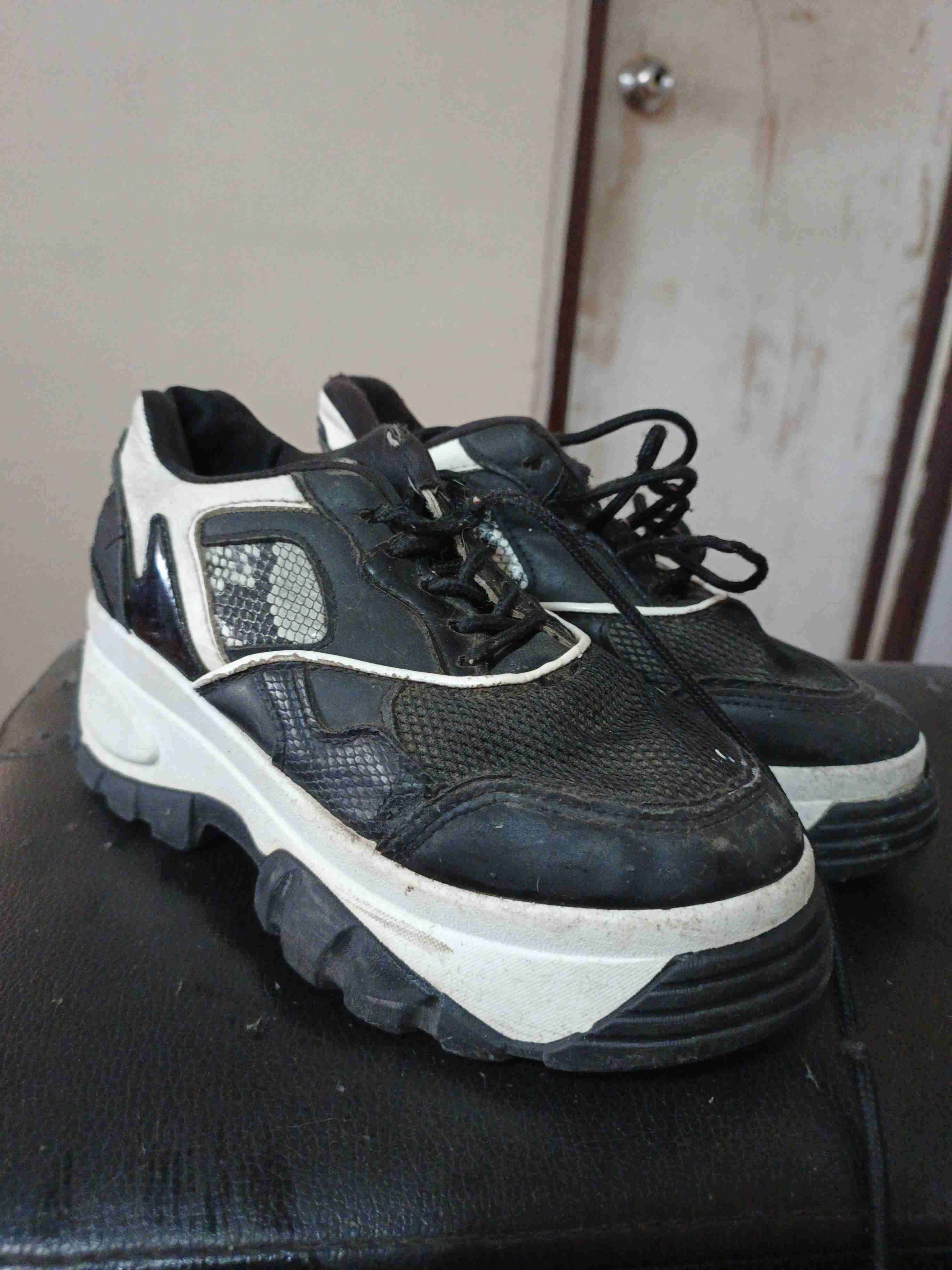 Zapatillas deportivas negras talla 35.5 - 1