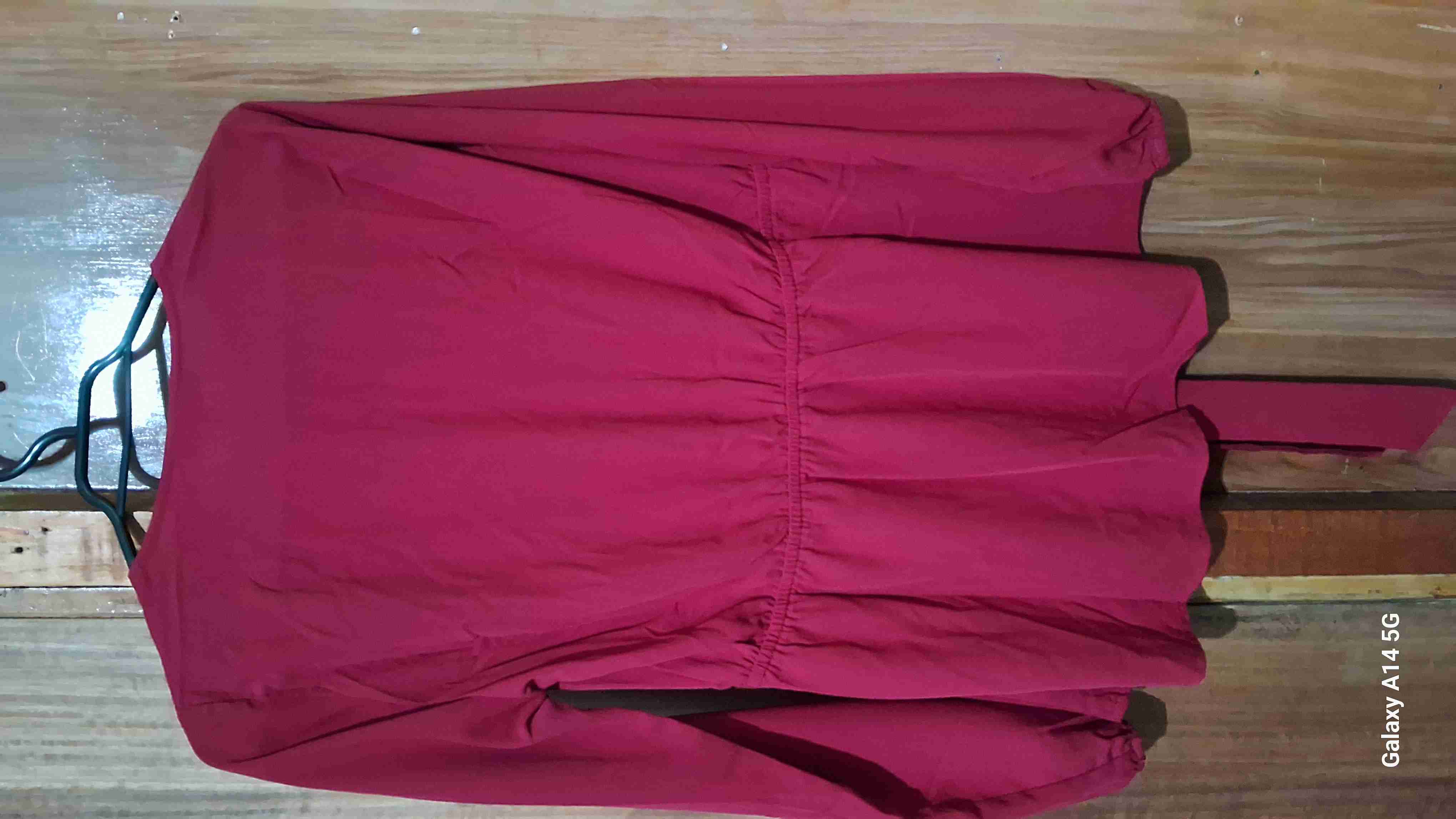 Blusa roja con botones - 2