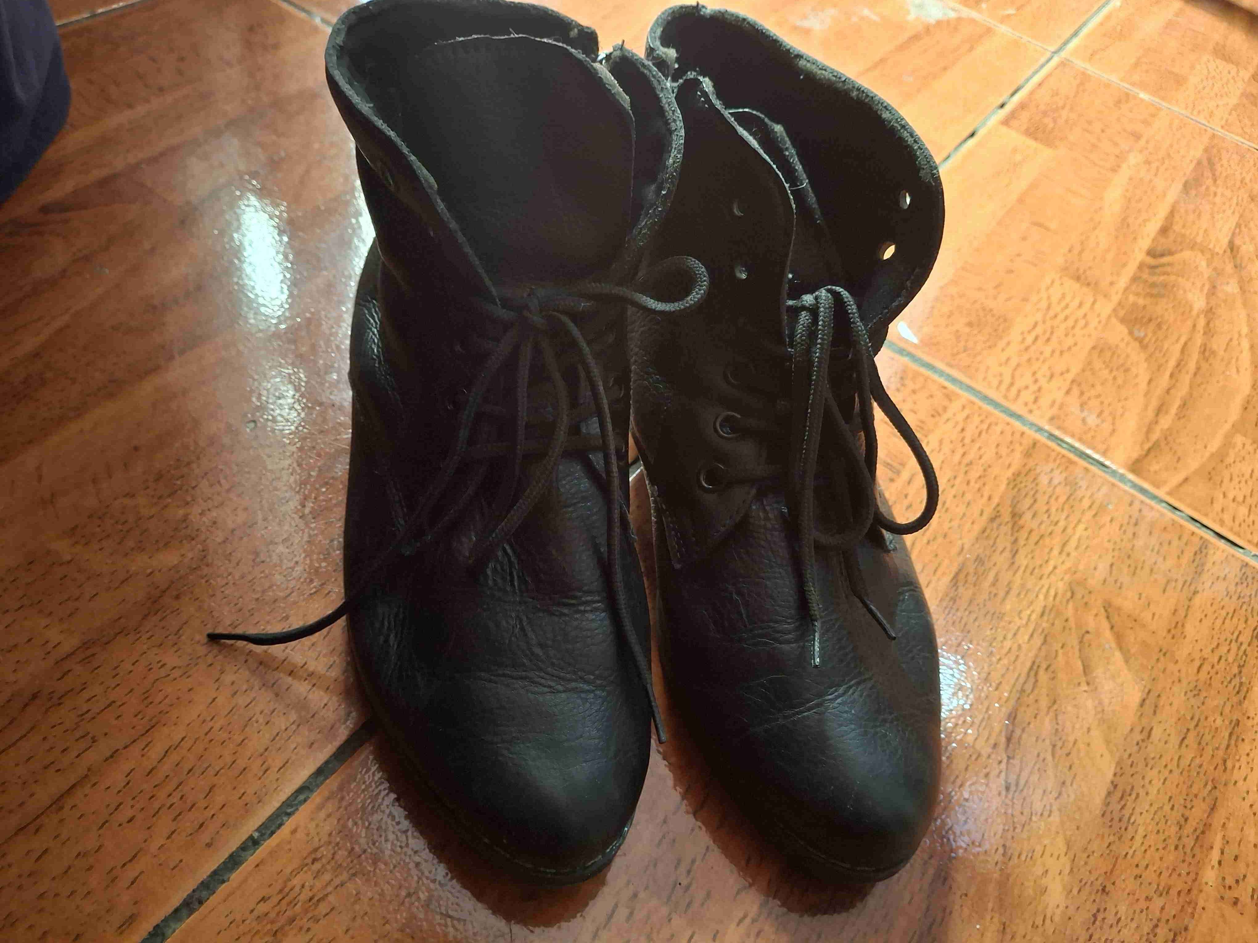 Botines negros de cuero - miniatura 3